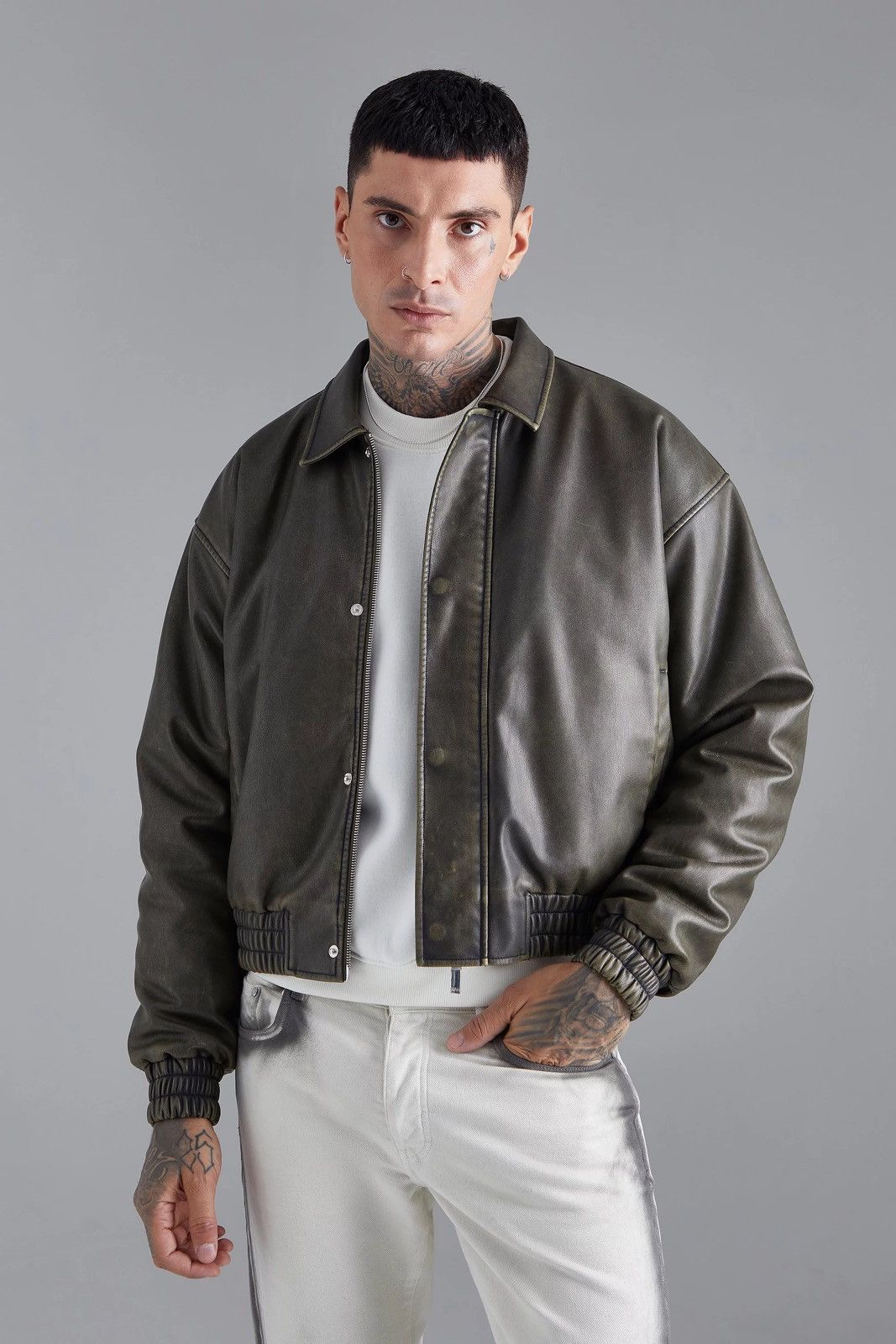 Boohoo Vintage style Boxy heavy PU leather collared bomber jacket Size US L / EU 52-54 / 3 - 1 Thumbnail