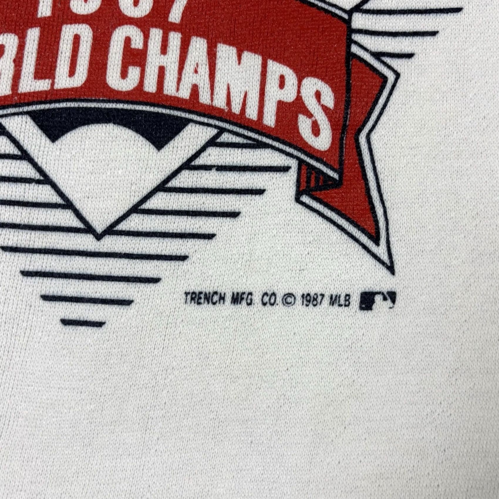 Twins VINTAGE Minnesota Twins World Champions White Crewneck Sweatshirt S Mens 90s 80s Baseball Graphic Print Pullover Cotton Knit Accents Logo Size US S / EU 44-46 / 1 - 4 Thumbnail