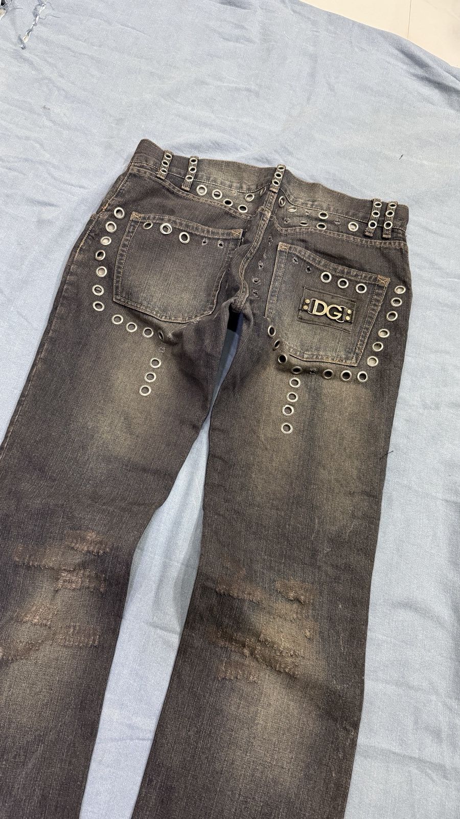 Dolce & Gabbana SS2006 DOLCE & GABBANA EYELET STUDDED JEANS Size US 36 / EU 52 - 8 Thumbnail