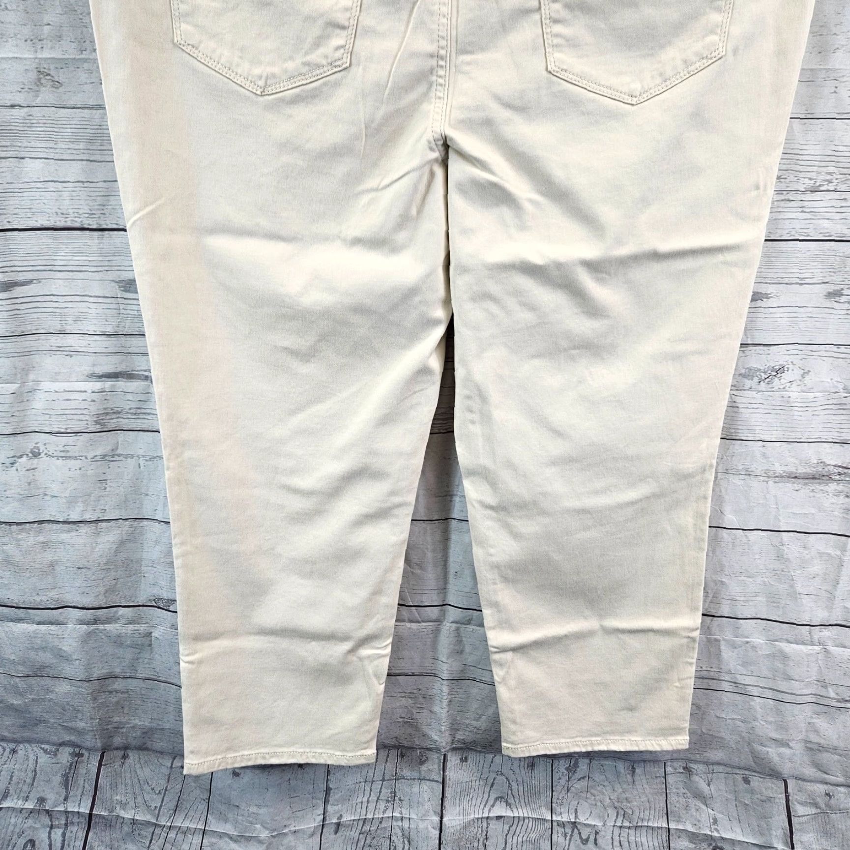 Vintage Chico's Womens Slim Crop Pants Sz 14 Natural Ivory High Rise Cotton Blend Cropped Pants Women 14 W Mens Girls Boys Size 36" / US 14 / IT 50 - 5 Thumbnail