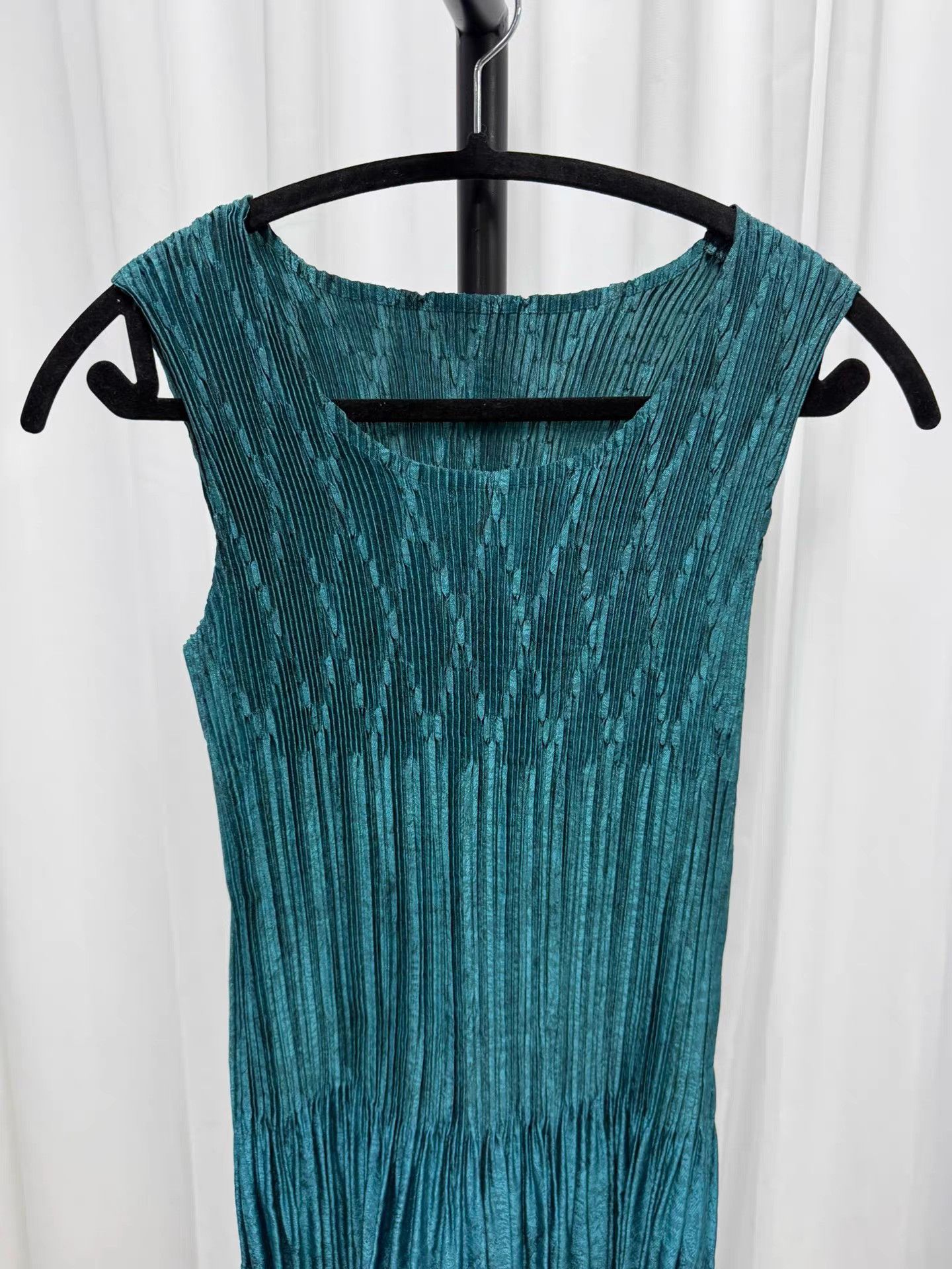 Issey Miyake Issey Miyake Mainline Metallic Sheen Pleated Dress K20 Size S / US 4 / IT 40 - 2 Thumbnail