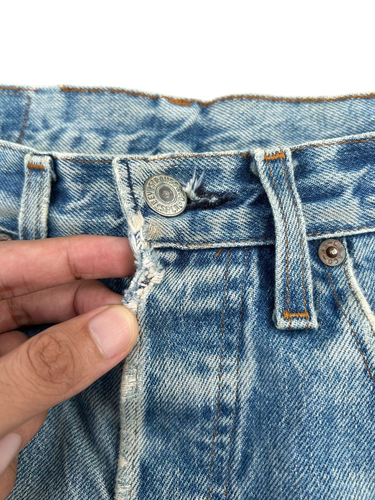 Levi's Vintage Clothing 80's THRASHED Levi's 555 Reconstructed Repair Denim Size US 30 / EU 46 - 18 Thumbnail