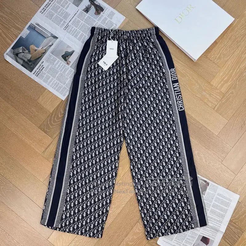 Dior Dior Navy Women's Casual Pants . Size 22" - 2 Thumbnail