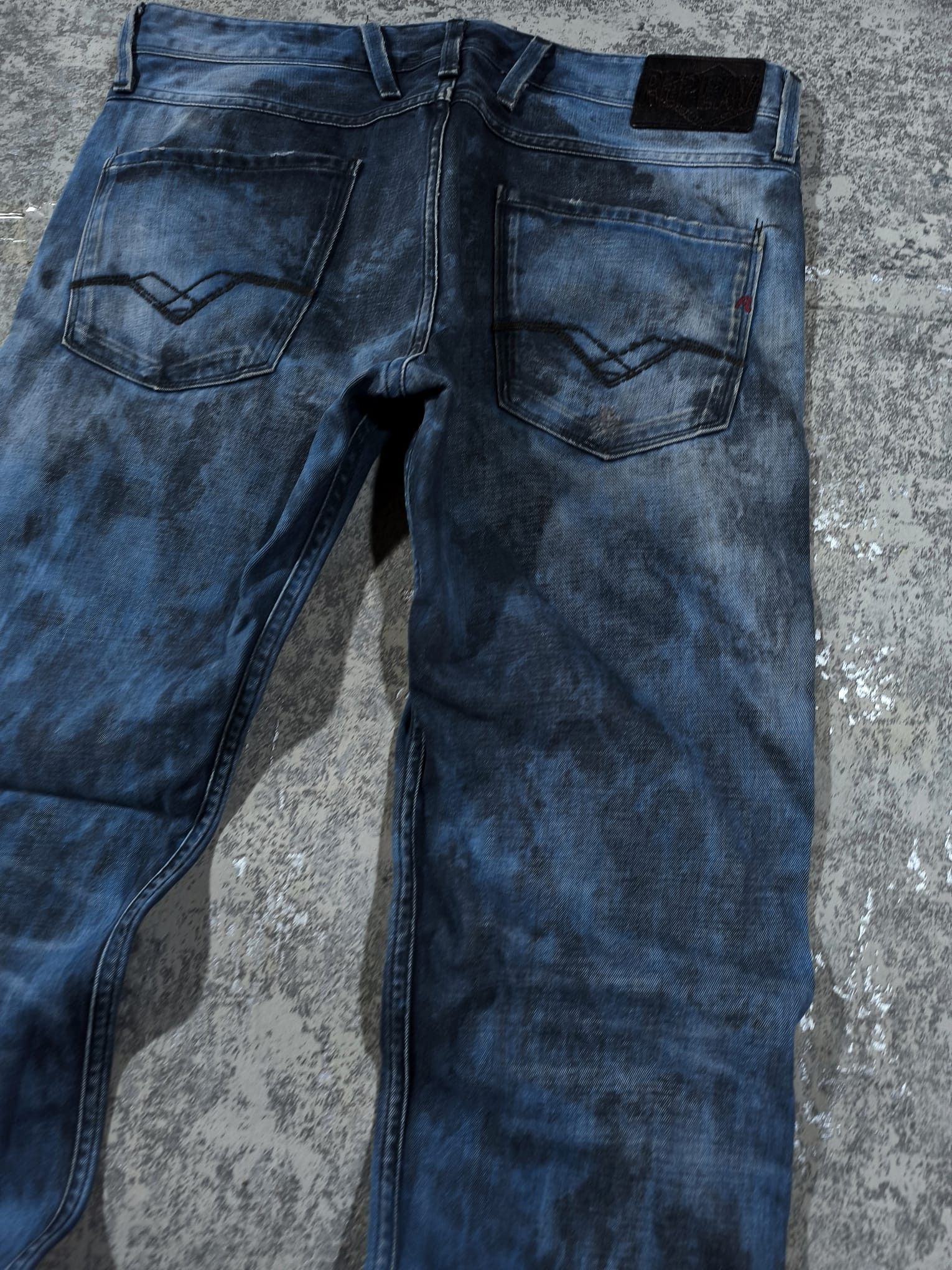 Other REPLAY ITALY HEDI SLIMANE ROCKSTAR STAINED LOOK JEANS Size US 34 / EU 50 - 6 Thumbnail