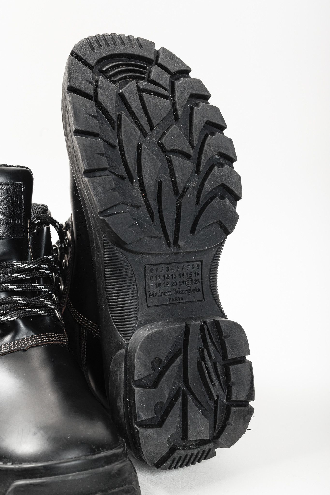 Maison Margiela Maison Margiela Black Leather Lug Sole Hiking-Style Boots Size US 6.5 / IT 36.5 - 5 Thumbnail