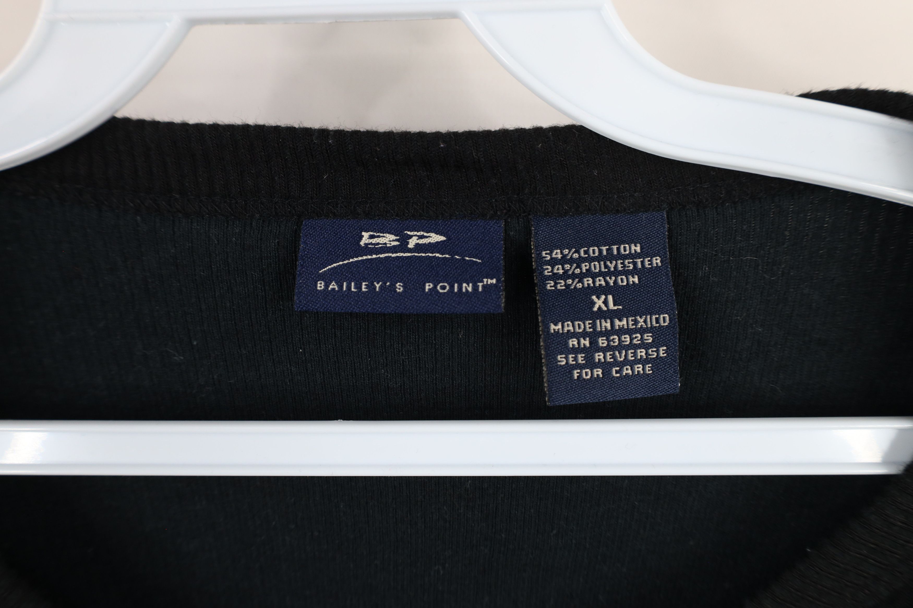 Vintage Vintage 90s Streetwear Knit Short Sleeve T-Shirt Black Size US XL / EU 56 / 4 - 7 Thumbnail