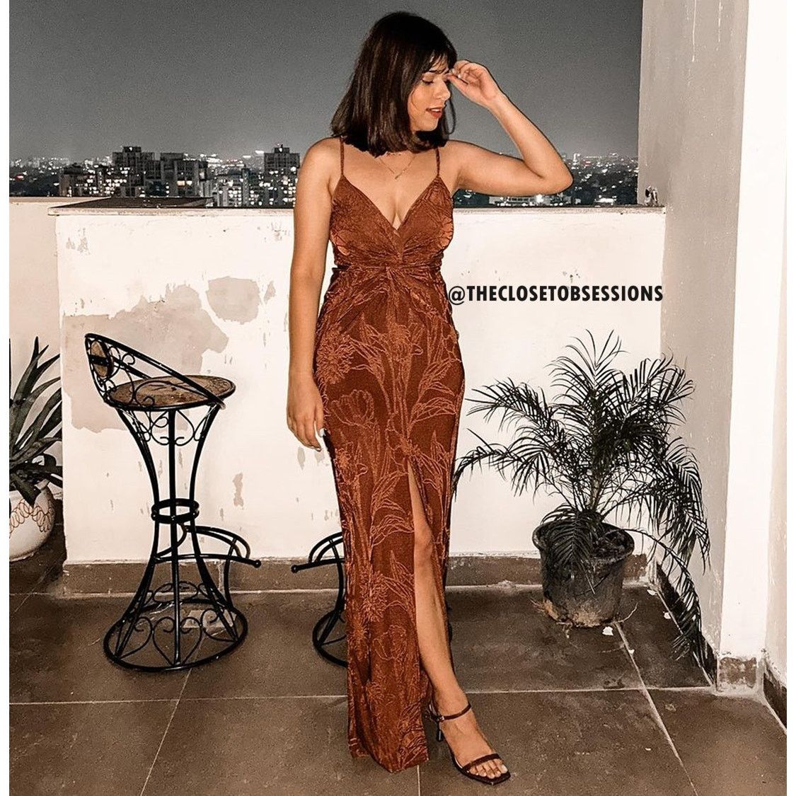 Mango BLOGGER FAVE!!! MANGO V-Neck Embroidered Maxi Dress Size M / US 6-8 / IT 42-44 - 10 Thumbnail