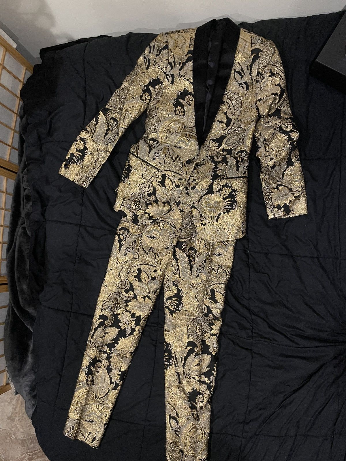 Dolce & Gabbana dolce & gabbana spring 2019 martini fit tuxedo ensemble Size 34S - 2 Thumbnail