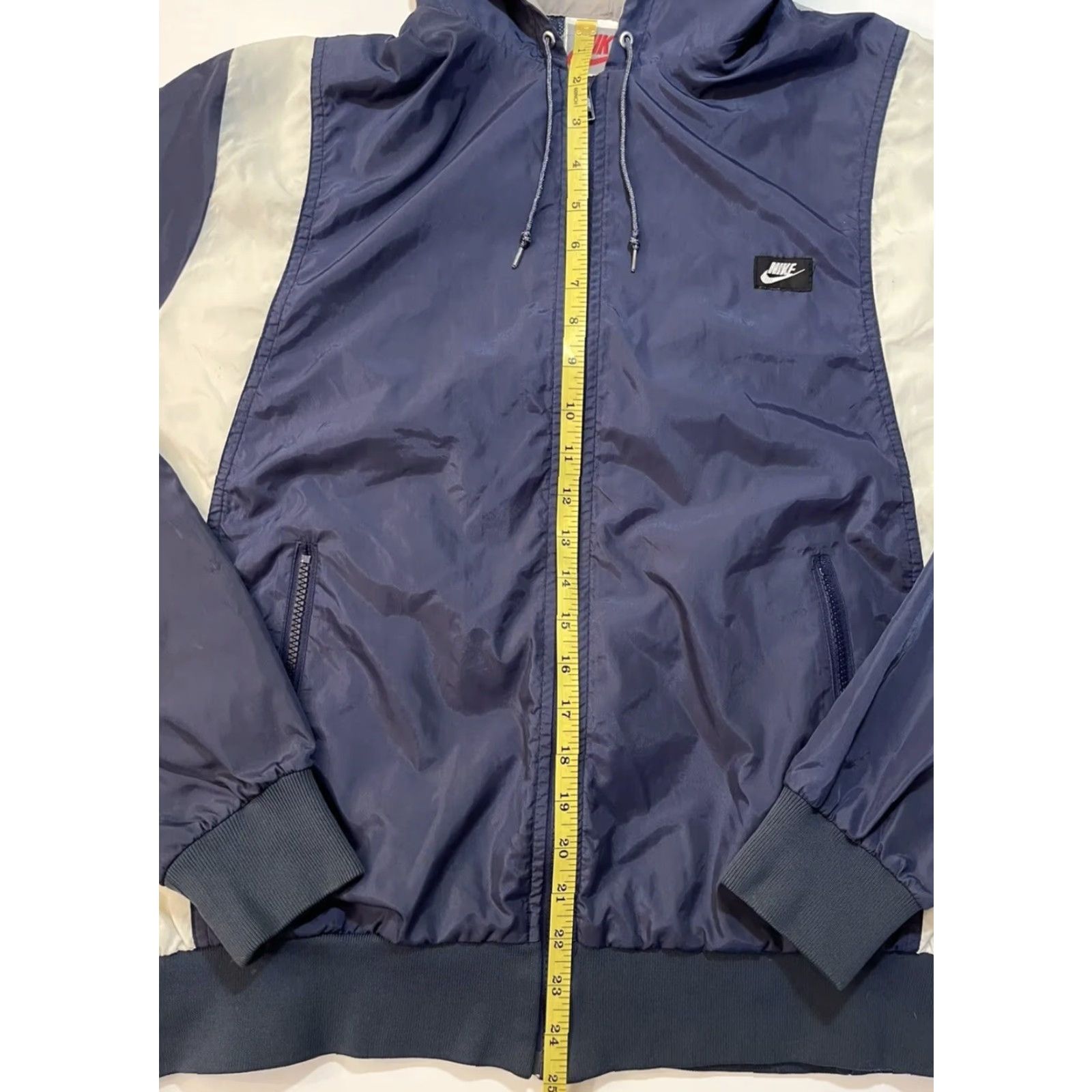Nike VINTAGE Nike Windbreaker Jacket Mens L 90s 80s Blue Zip Swoosh Logo USA Sports Lightweight Full Zip Jacket Men Size US L / EU 52-54 / 3 - 6 Thumbnail