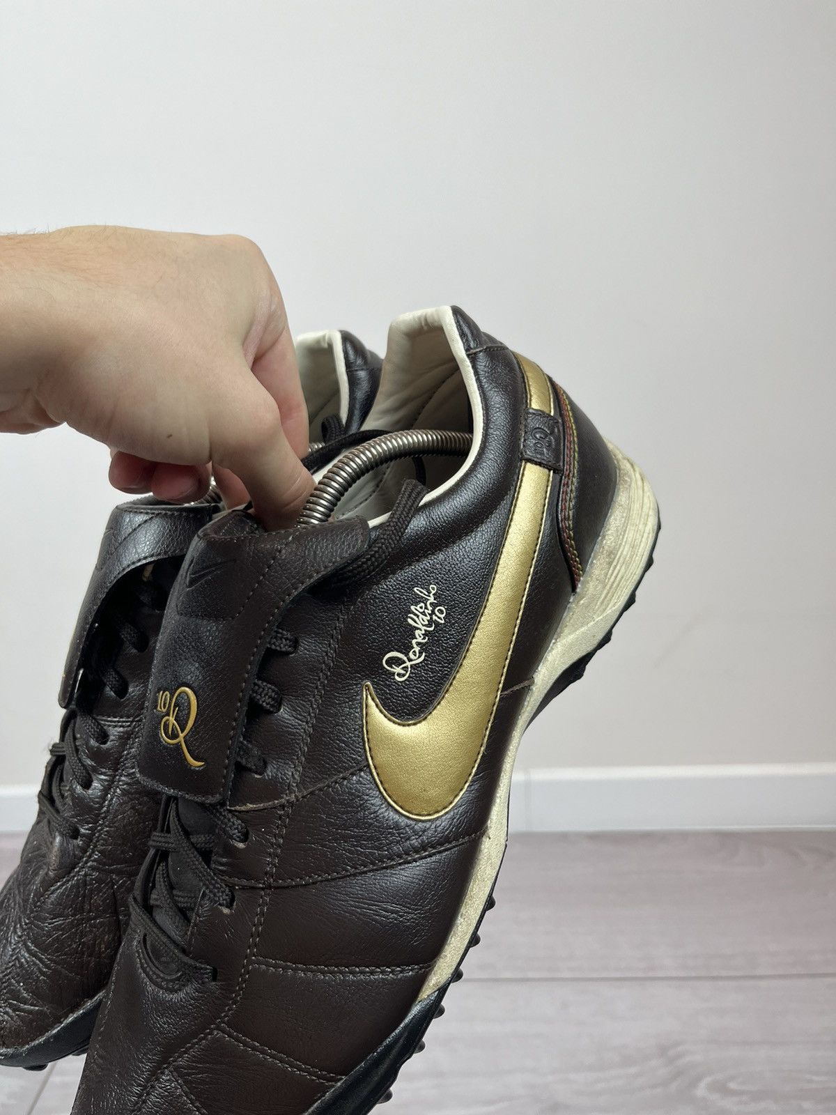 Nike Nike Tiempo 2007 Ronaldinho Vintage Soccer Shoes Size US 12 / EU 45 - 7 Thumbnail