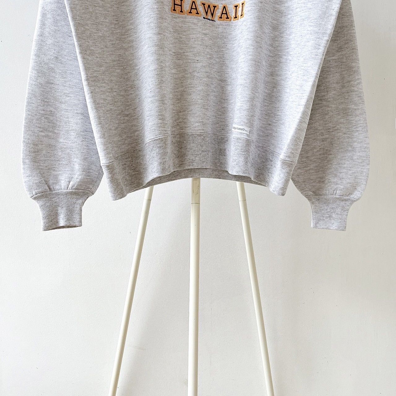 Vintage 90s Waikiki, Hawaii crewneck sweatshirt/ L Size US L / EU 52-54 / 3 - 4 Thumbnail