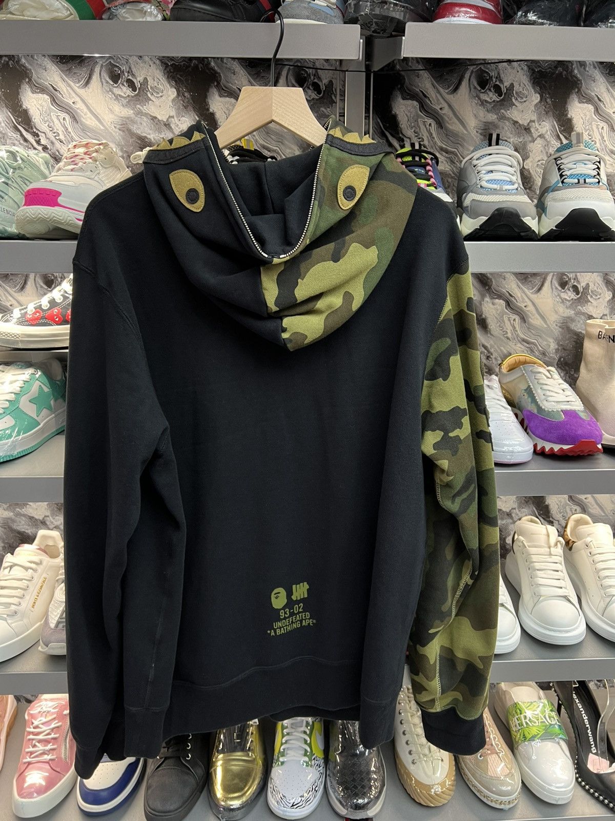 Bape Bape x Undefeated Black Camo Shark Hoodie Size US XXL / EU 58 / 5 - 2 Thumbnail