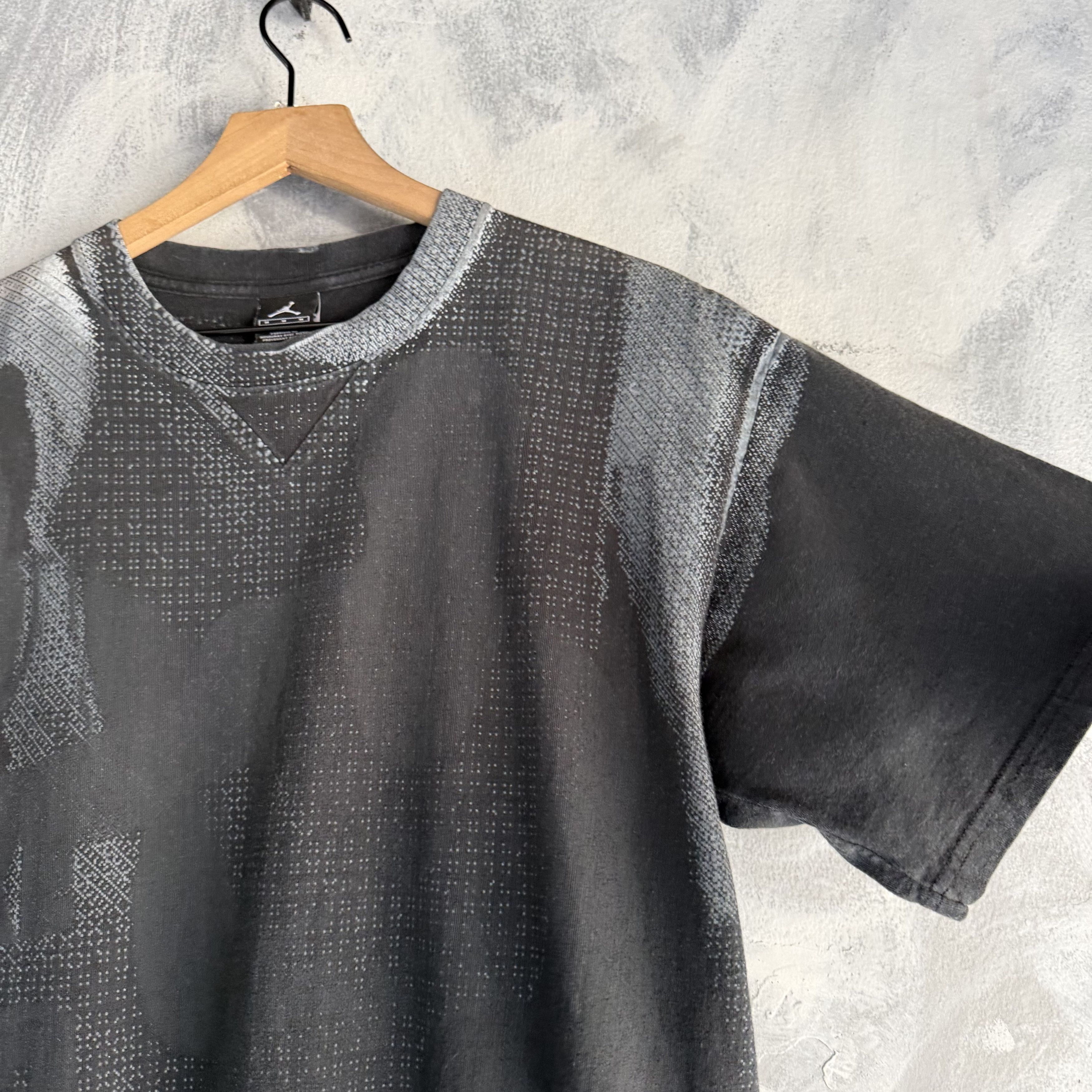 Jordan Brand Vtg Michael Jordan T Shirt Mens Jumpman Graphic AOP 23 Size US M / EU 48-50 / 2 - 4 Thumbnail