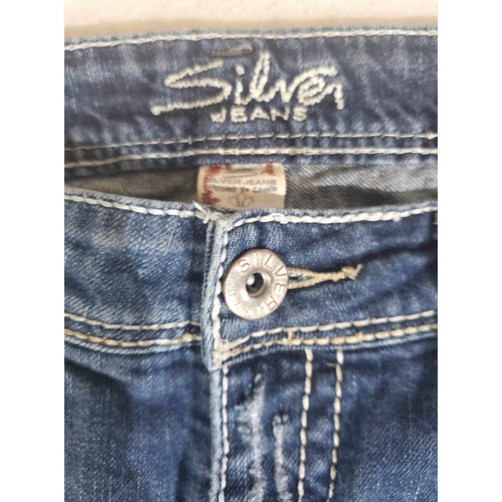 Silver Jeans Co. VINTAGE not applicable here; Silver Jeans Berkley Surplus Bootcut Distressed 5-Pocket Womens 32x31 Blue Jeans Size 24" / US 00 / IT 34 - 4 Thumbnail