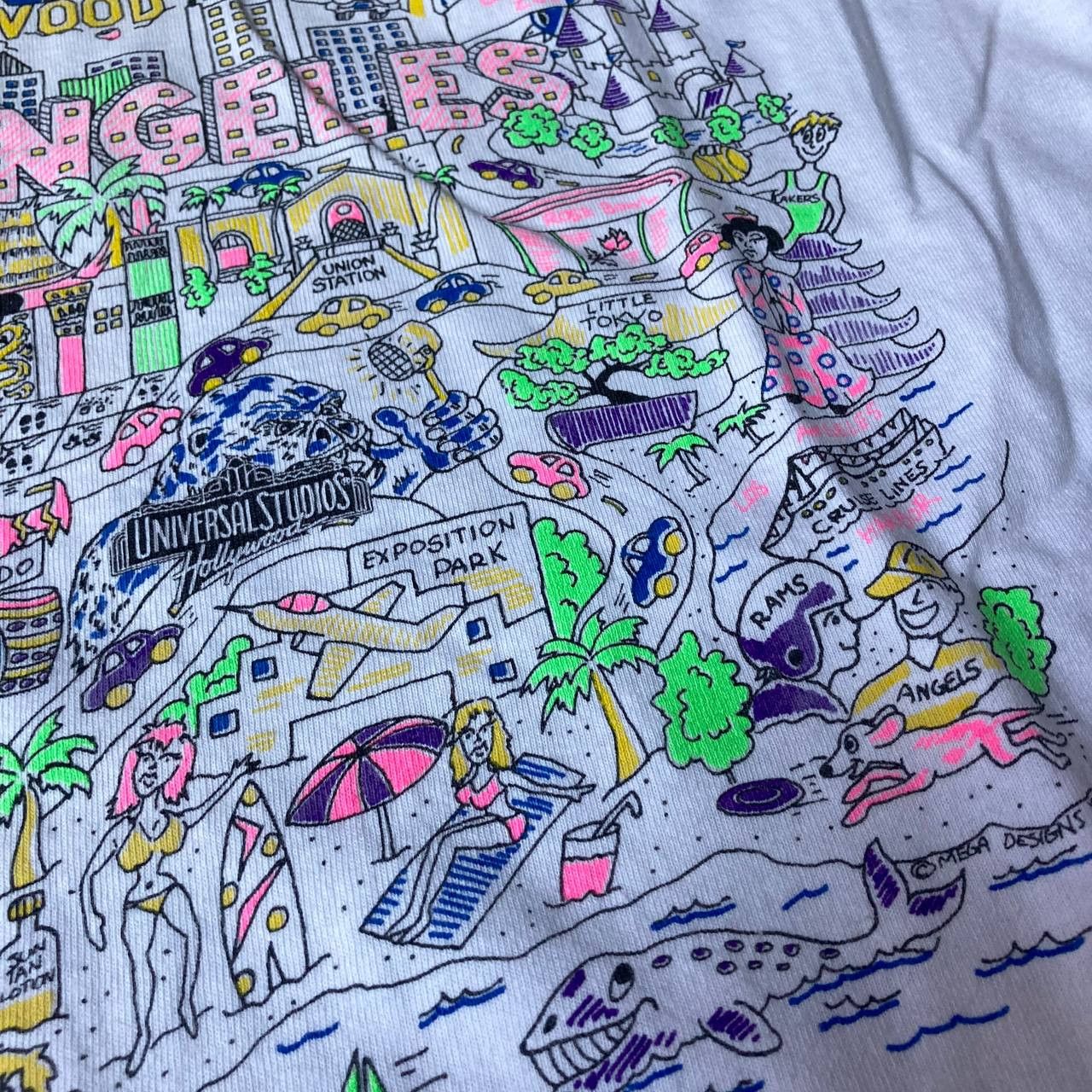 Arts & Science Vintage 90s Los Angeles Hollywood California Art Tee Size US XL / EU 56 / 4 - 2 Thumbnail
