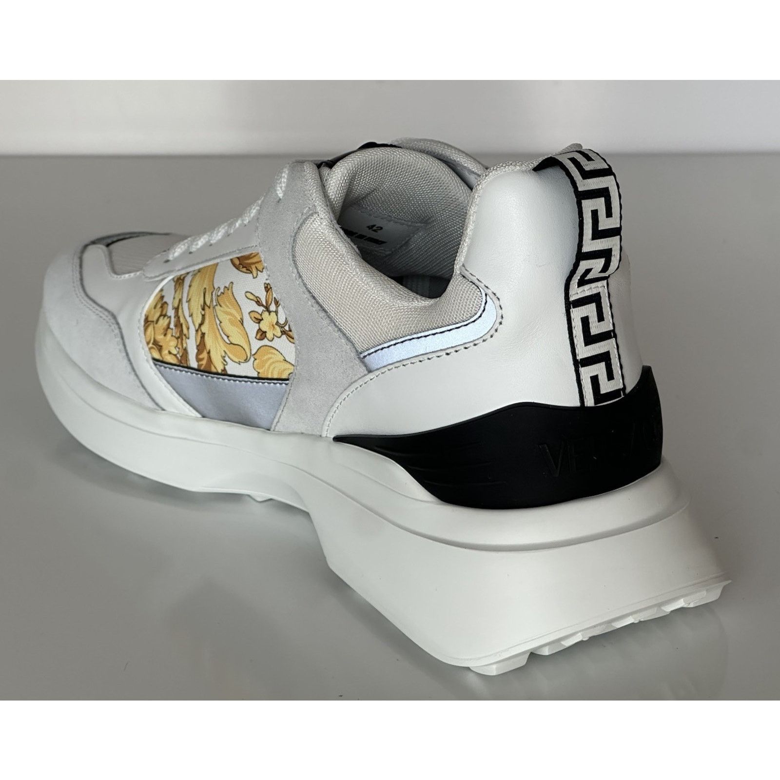 Versace Versace Medusa Men’s White/Black/Gold Sneakers 11 US 1011942 Size US 11 / EU 44 - 10 Thumbnail