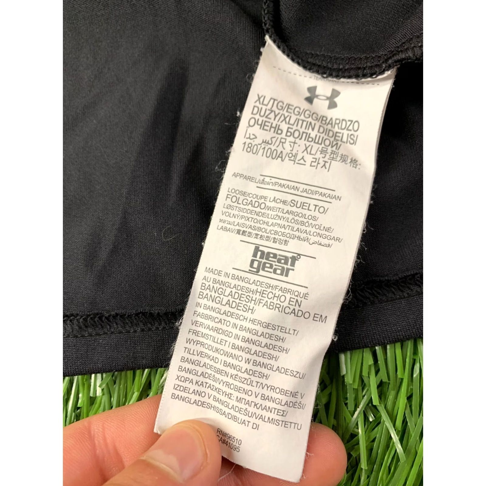 Under Armour Under Armour HeatGear Shirt Men XL Black CrossFit Jersey 2017 VINTAGE? (Original) Size US XL / EU 56 / 4 - 5 Thumbnail