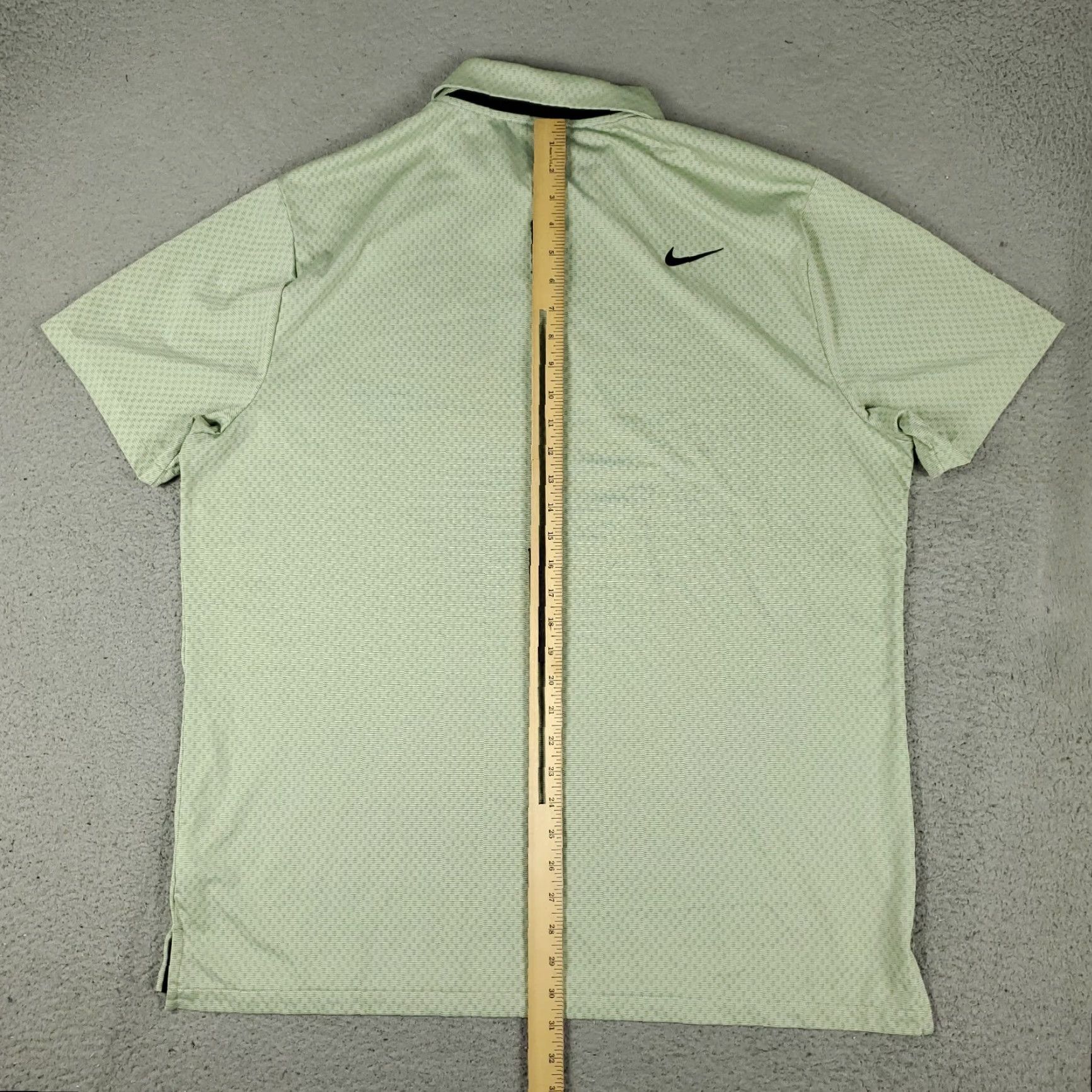 Nike Nike Polo Shirt Mens XL Green Geometric Swoosh Golf Casual Short Sleeve Woven Regular Logo Nike Golf 90s Modern Preppy Sports Mens Size US XL / EU 56 / 4 - 3 Thumbnail