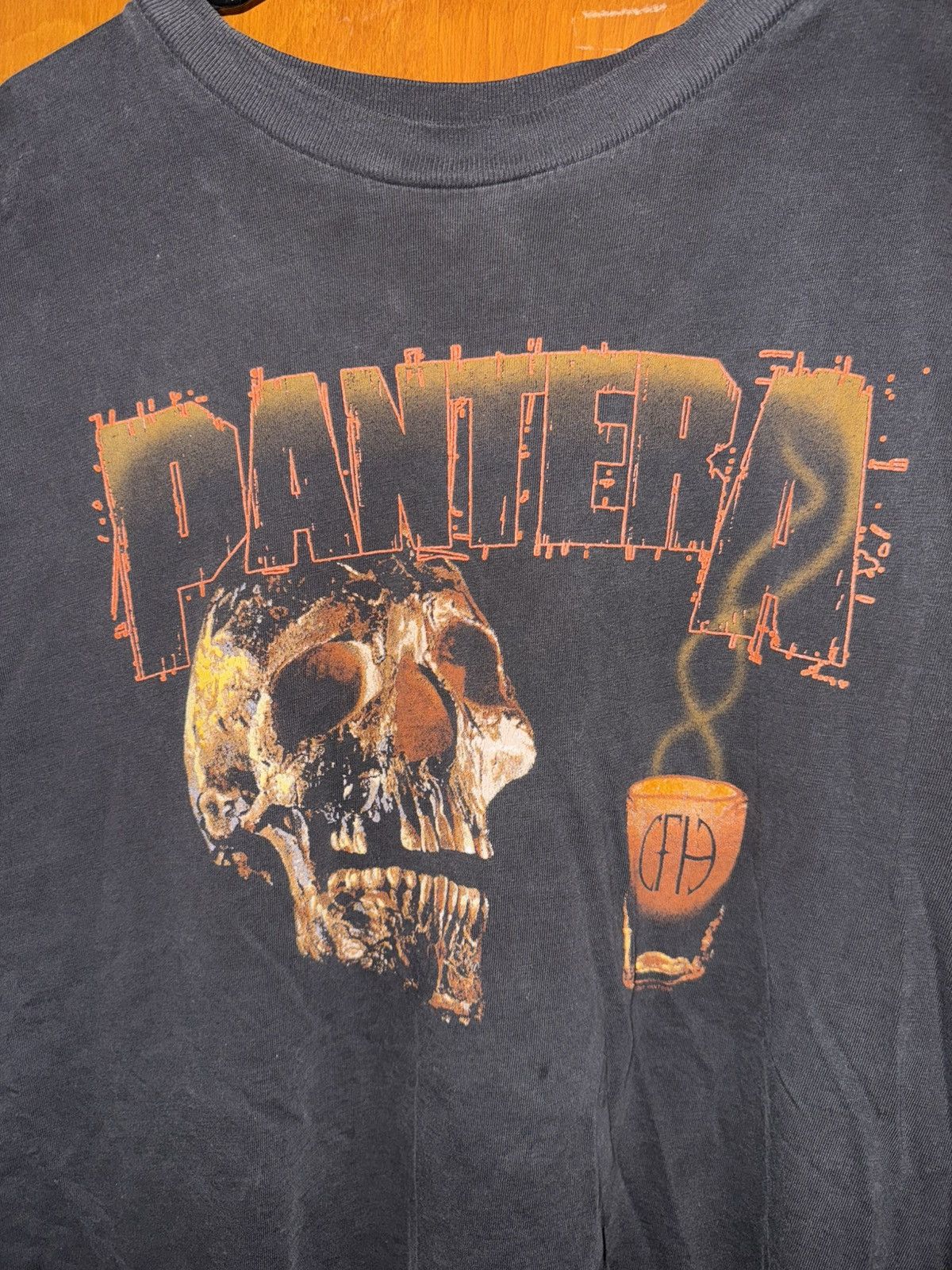 Hanes Vintage Pantera shirt Drink it or wear it 1997 Size US XL / EU 56 / 4 - 5 Thumbnail
