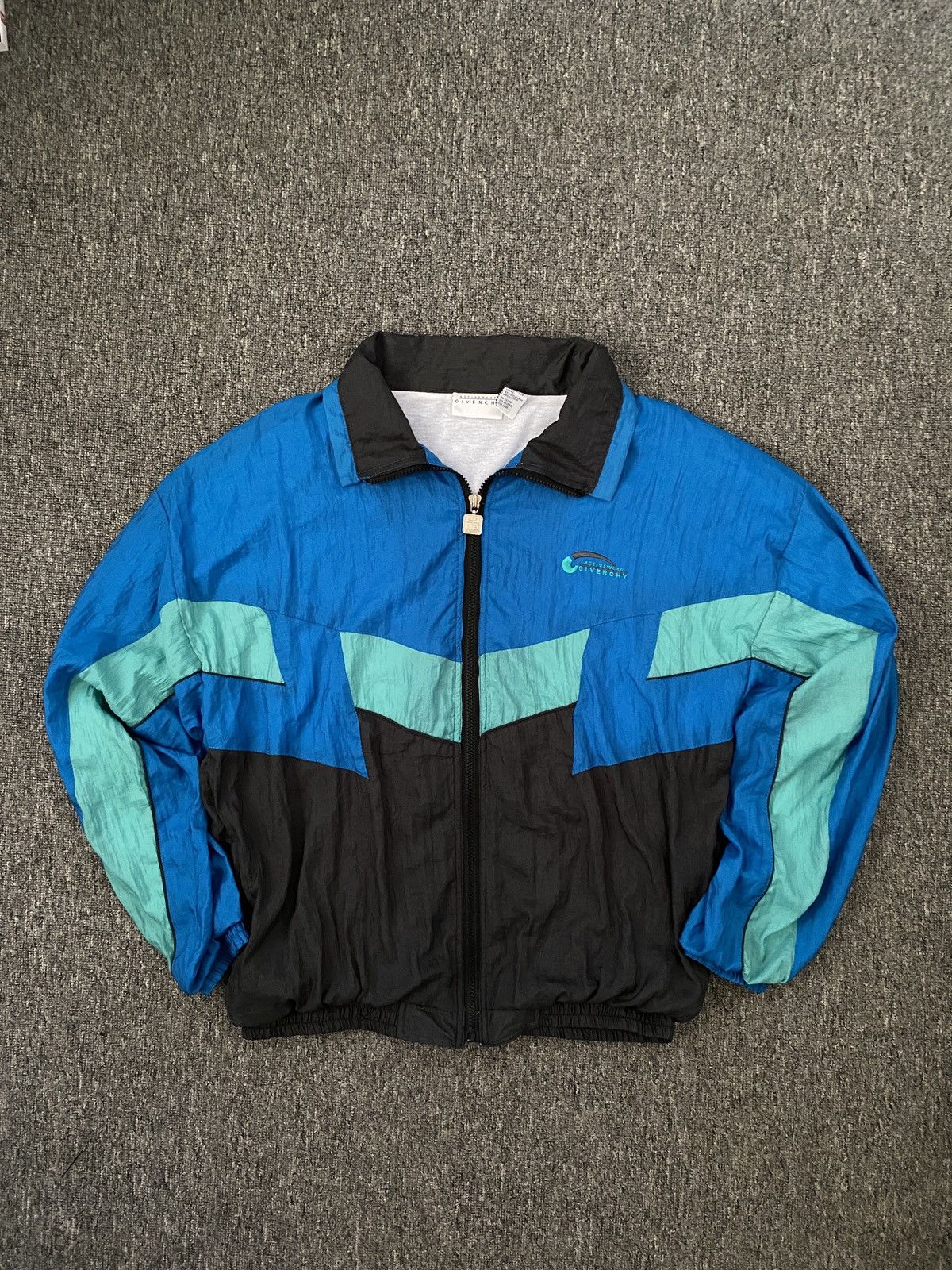 Givenchy vintage Givenchy activewear jacket Size US M / EU 48-50 / 2 - 1 Thumbnail
