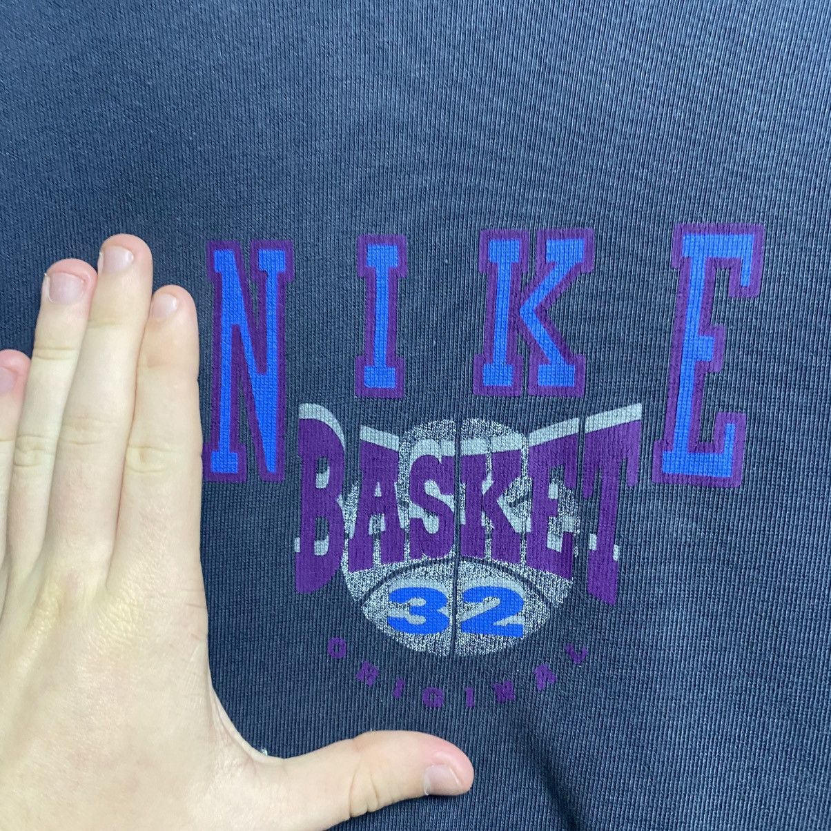 Nike Vintage Nike Basketball 90’s distressed style big logo tee Size US XL / EU 56 / 4 - 3 Thumbnail