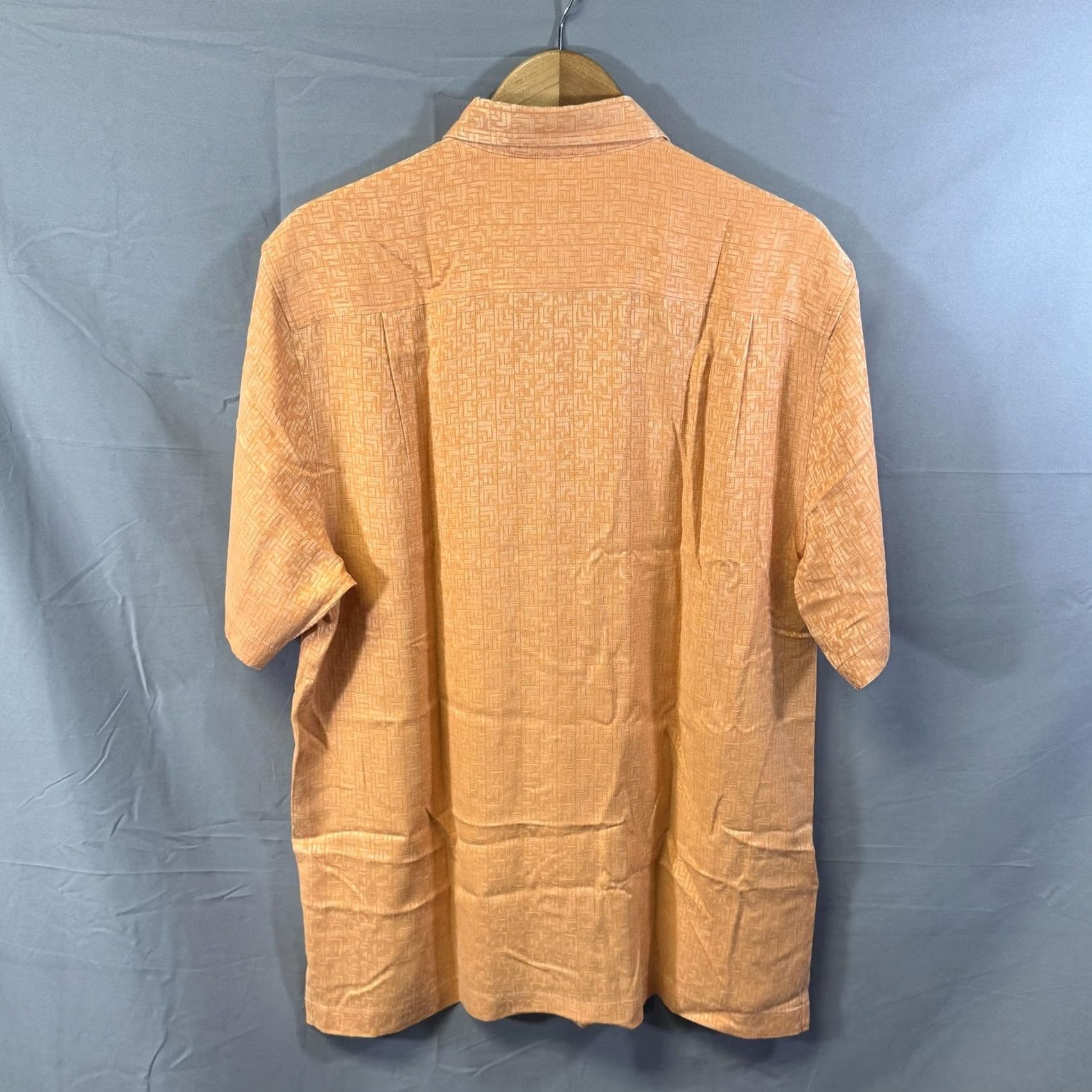 Tommy Bahama VINTAGE Tommy Bahama Shirt Mens Large Orange Jacquard Geometric Camp Button Front Pocket Size US L / EU 52-54 / 3 - 2 Thumbnail