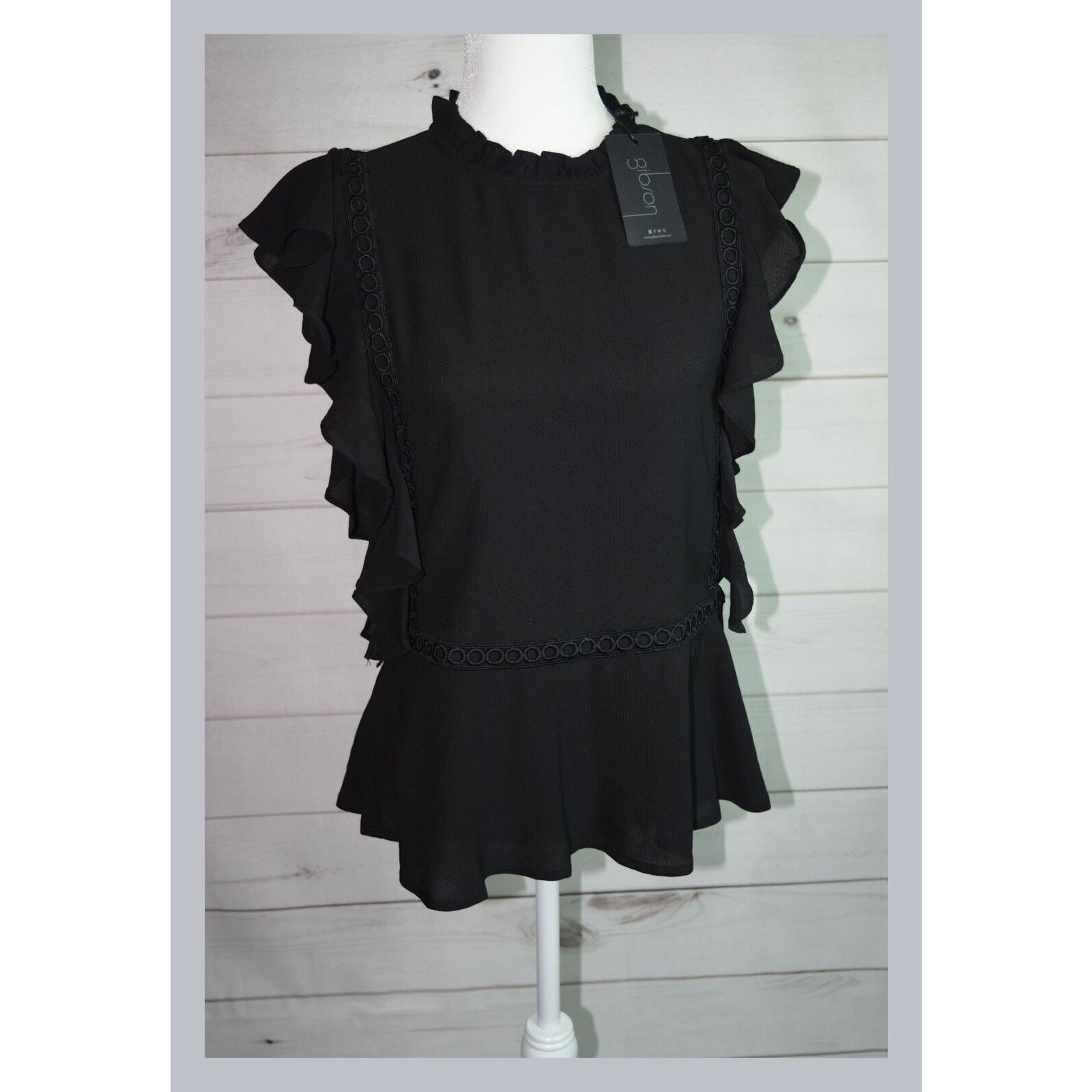 Vintage Gibson Black Embroidered Ruffled Flutter Sleeve Blouse SZ S Size S / US 4 / IT 40 - 1 Thumbnail