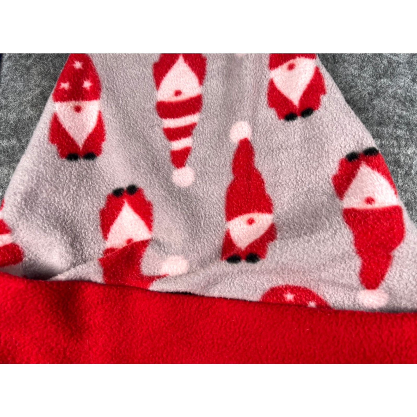 Vintage Kensie Santa Claus Hat Beanie Adult One Size Gray Red Knit Polyester Blend Mens Holiday Christmas Autumn Winter Hats Size ONE SIZE - 2 Thumbnail