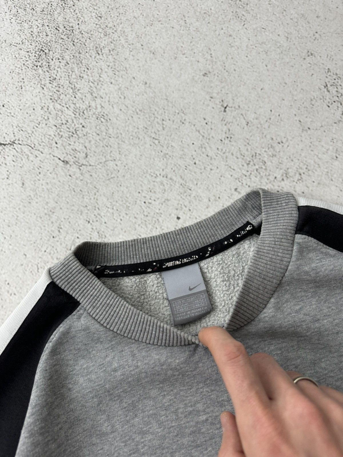 Nike × Vintage Nike Vintage Big Logo Swoosh Sweatshirt Size US M / EU 48-50 / 2 - 6 Thumbnail