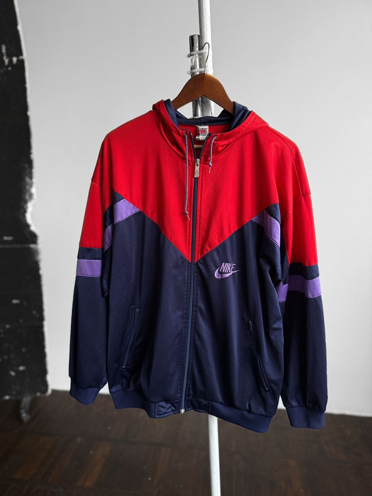 Nike Nike Vintage Track Jacket Hoodie Red Blue Full Zip Retro Size US L / EU 52-54 / 3 - 1 Thumbnail