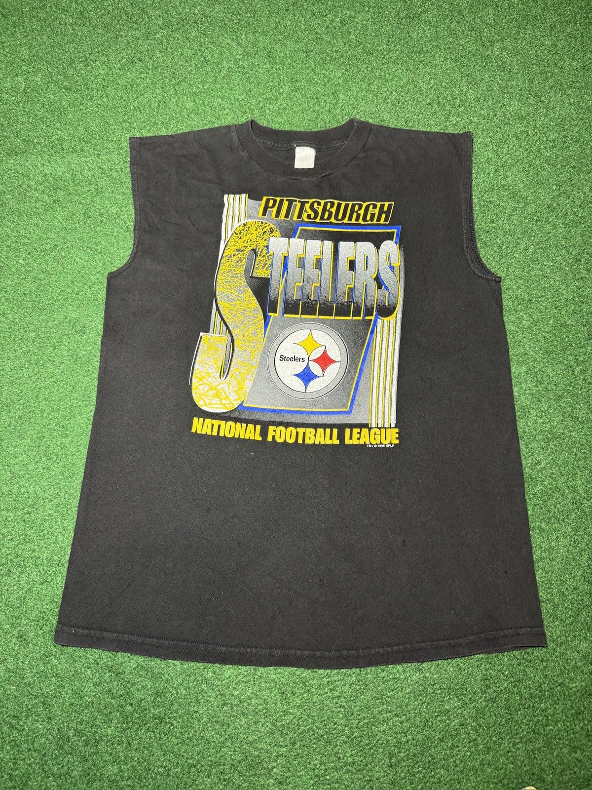 Vintage Vintage 90s Pittsburgh Steelers Retro Sleeveless Tank Top Size US M / EU 48-50 / 2 - 1 Thumbnail
