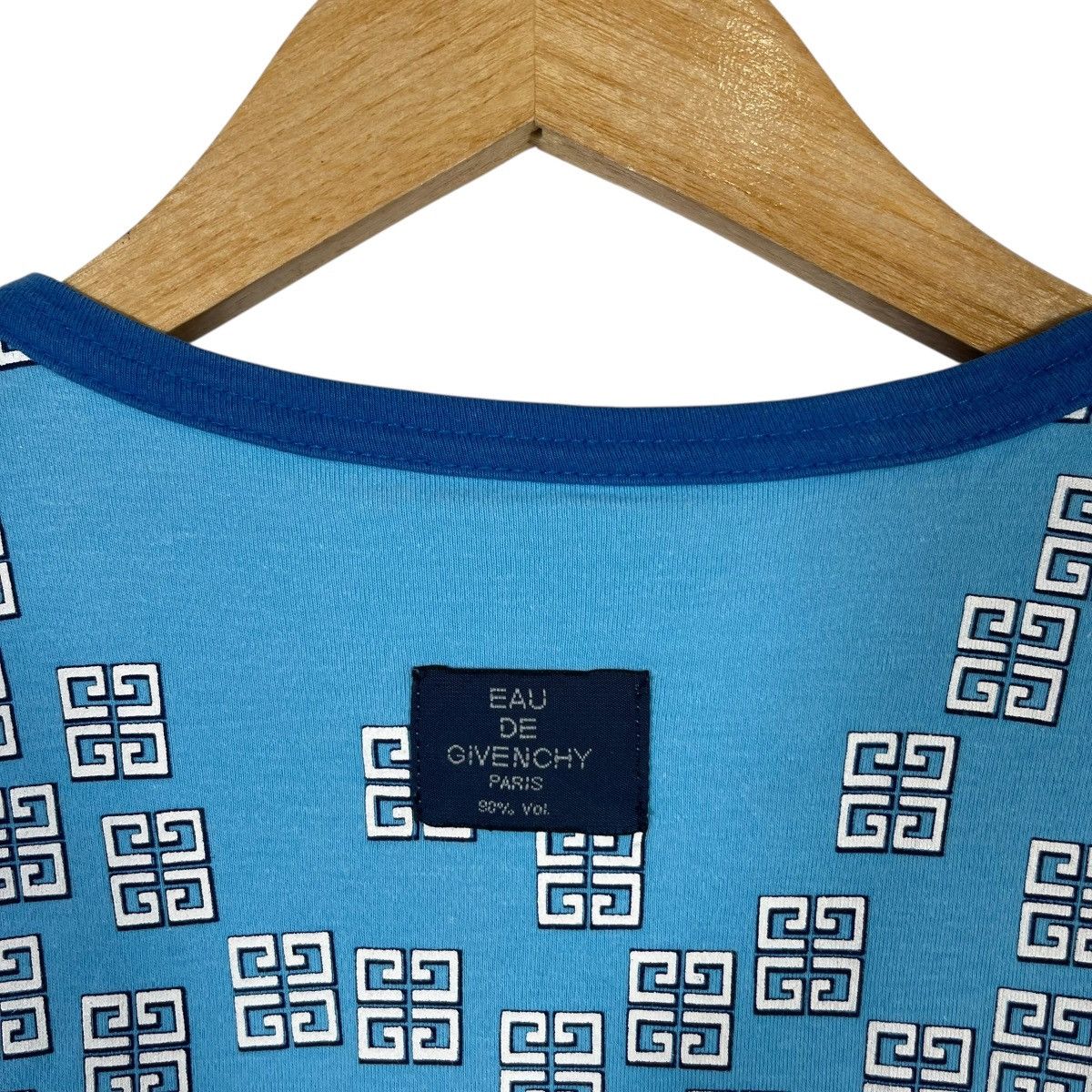 Givenchy Givenchy Monogram T-Shirt Blue All Over Print Designer Tee Size US S / EU 44-46 / 1 - 3 Thumbnail