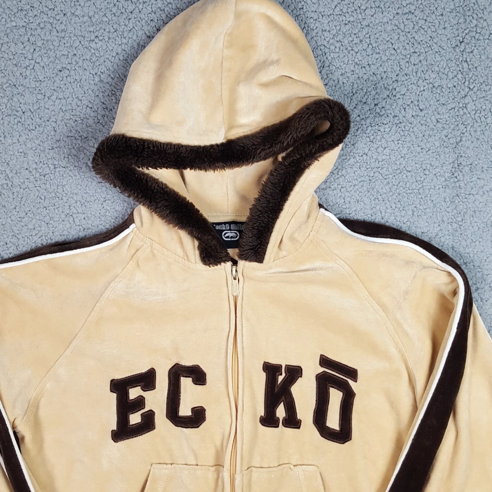 Ecko Unltd. VINTAGE Ecko Unltd Velour Hooded Zip Jacket Women's 2XL Beige 90s Grunge Retro Punk Streetwear Velvet Size XXL / US 16-18 / IT 52-54 - 2 Thumbnail