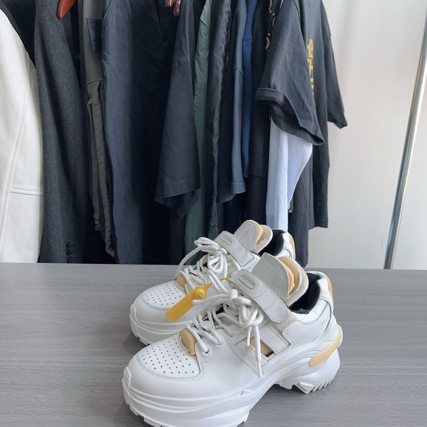 Maison Margiela Maison Margiela Retro Fit Sneakers Size 37 Size US 7 / IT 37 - 1 Thumbnail
