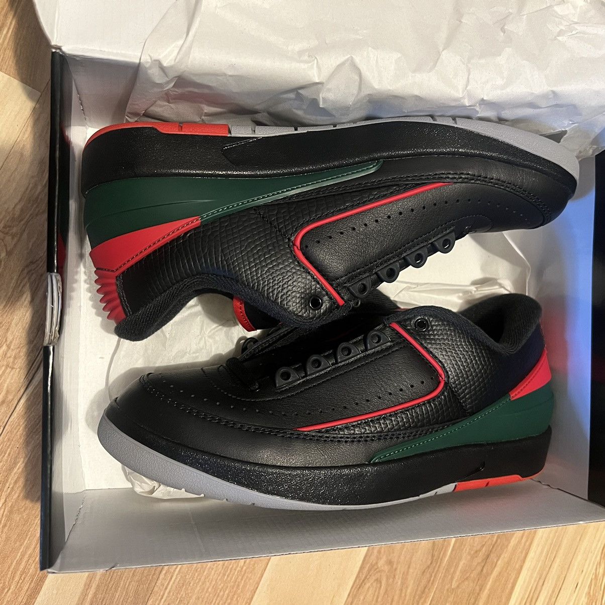 Jordan Brand Air Jordan 2 Low Christmas Size 8 Size US 8 / EU 41 - 2 Thumbnail