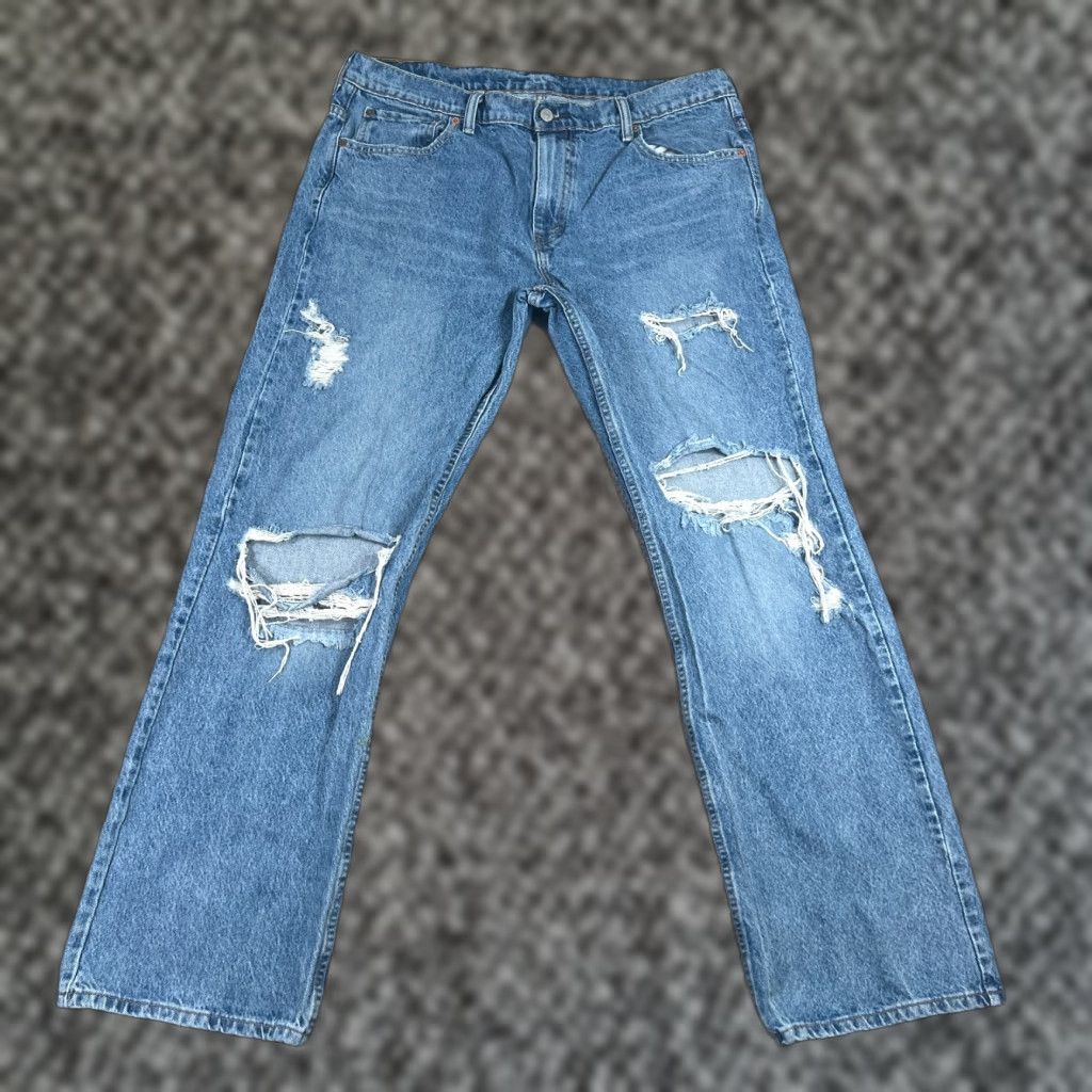 Levi's VINTAGE Levi's Jeans Mens 36x34 Light Blue Straight Distressed Cotton 569 Denim Pants Size US 36 / EU 52 - 1 Thumbnail