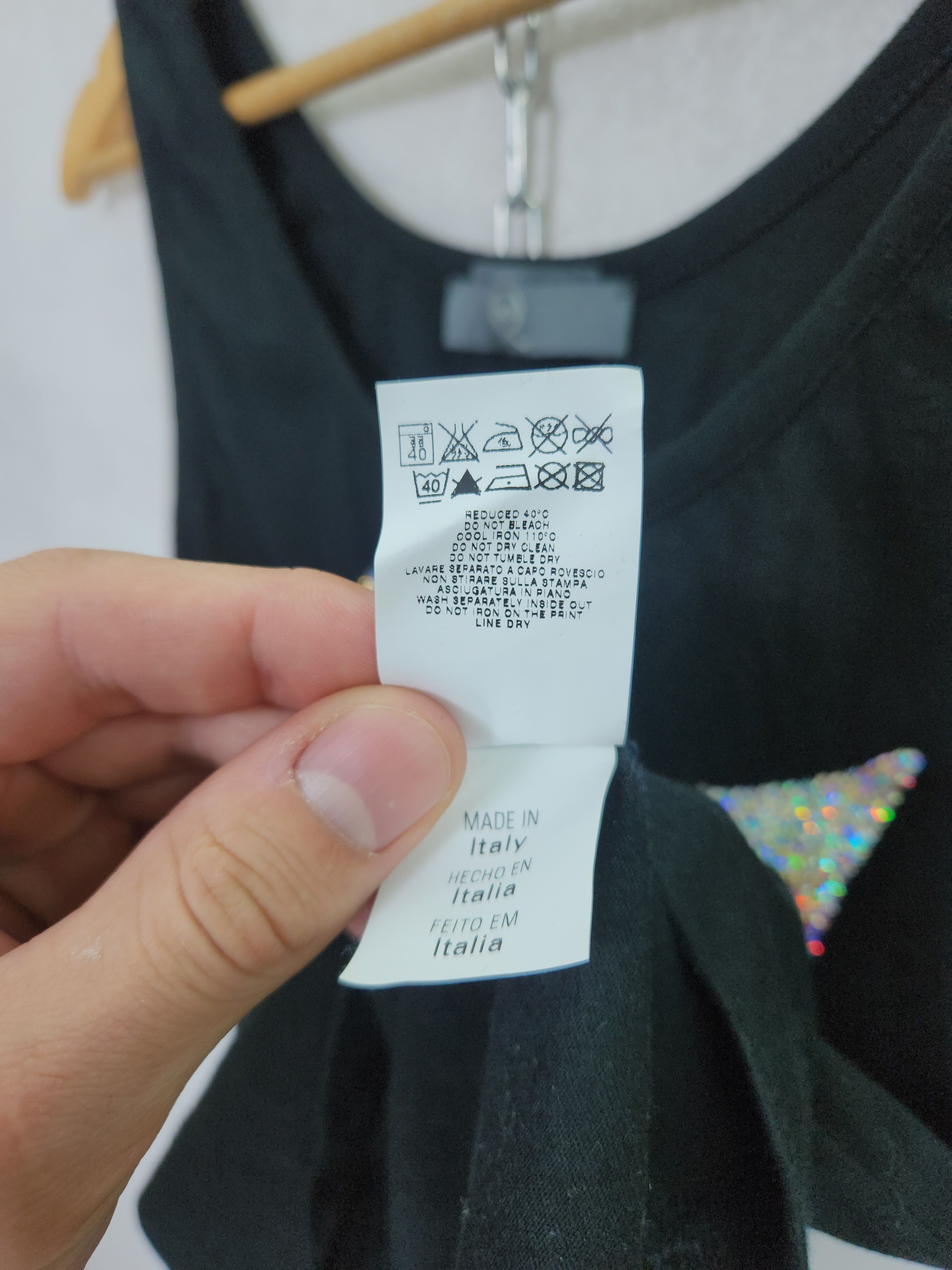 Alexander McQueen Alexander mcqueen black big logo tank top size M Size M / US 6-8 / IT 42-44 - 7 Thumbnail
