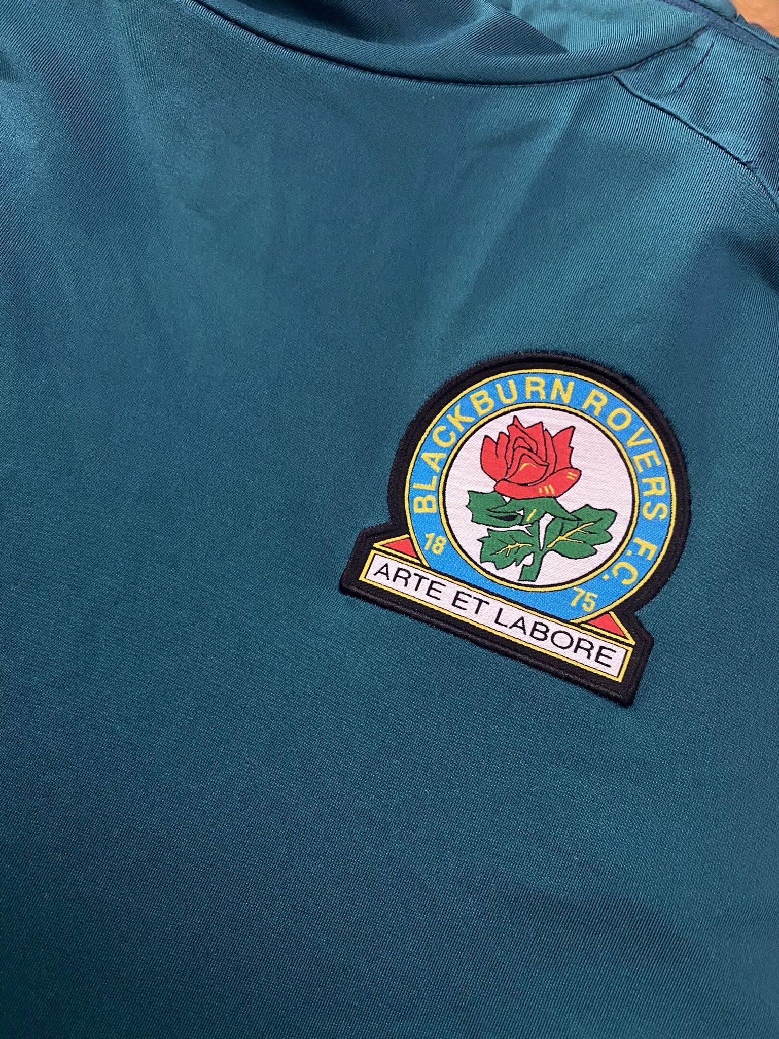 Macron BLACKBURN ROVERS AWAY LONGSLEEVE FOOTBALL SOCCER JERSEY MACRON Size US S / EU 44-46 / 1 - 5 Thumbnail