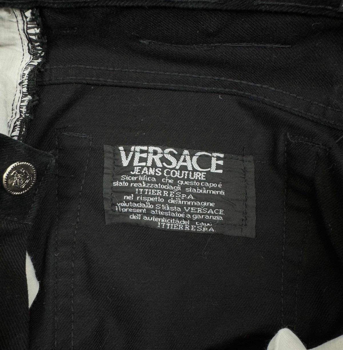 Versace Jeans Couture × Vintage Versace Jeans Couture Vintage Denim Jeans 1990s size 30 Size 30" / US 8 / IT 44 - 18 Thumbnail