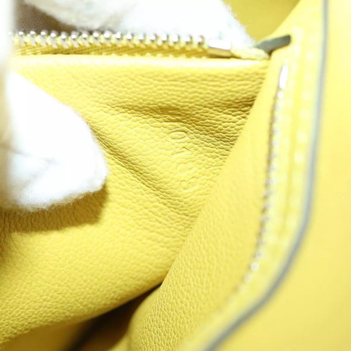 Louis Vuitton LOUIS VUITTON Lockit PM Tote Bag Taurillon Clemence Size ONE SIZE - 10 Thumbnail