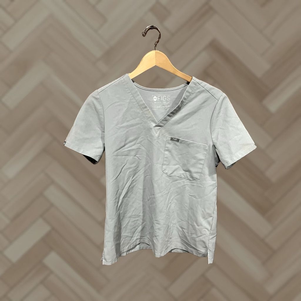 Vintage FIGS Womens Gray Short Sleeve V-neck Medical Scrub Shirt Size M Size M / US 6-8 / IT 42-44 - 1 Thumbnail