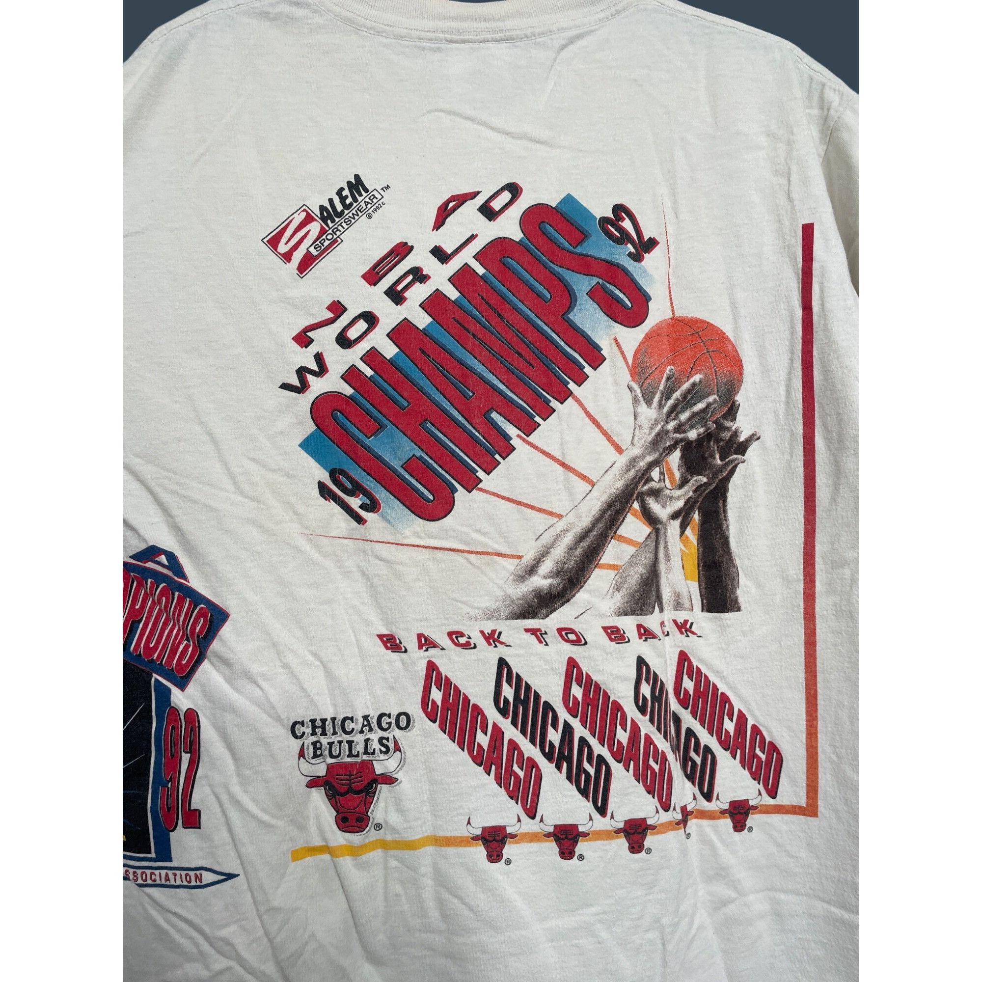 Vintage RARE Vintage 1992 Chicago Bulls NBA World Champs XL Xtra Lar Size US XL / EU 56 / 4 - 5 Thumbnail