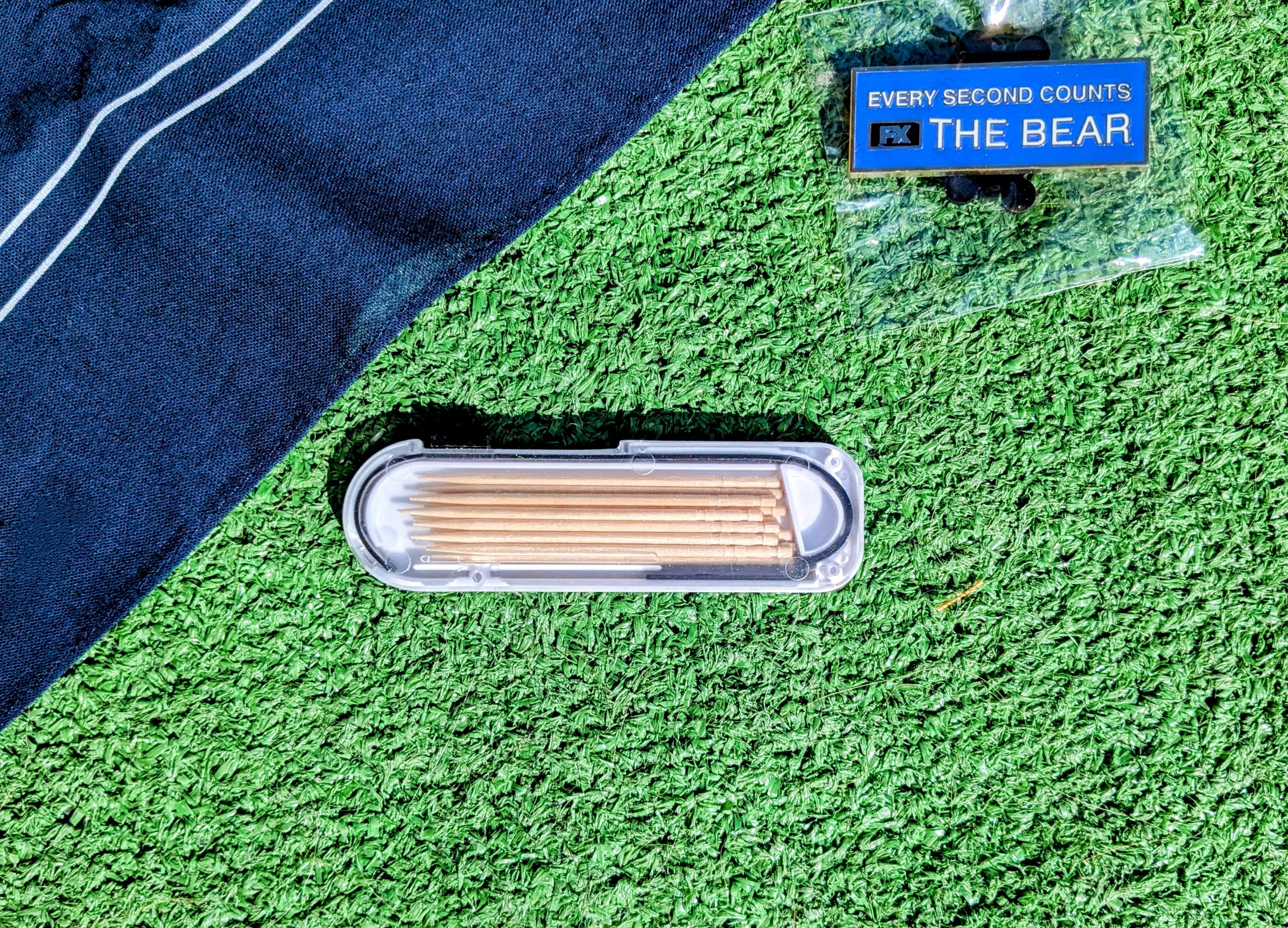Designer THE BEAR Bottle Opener & Every Second Counts Pin+Toothpicks Size ONE SIZE - 11 Thumbnail