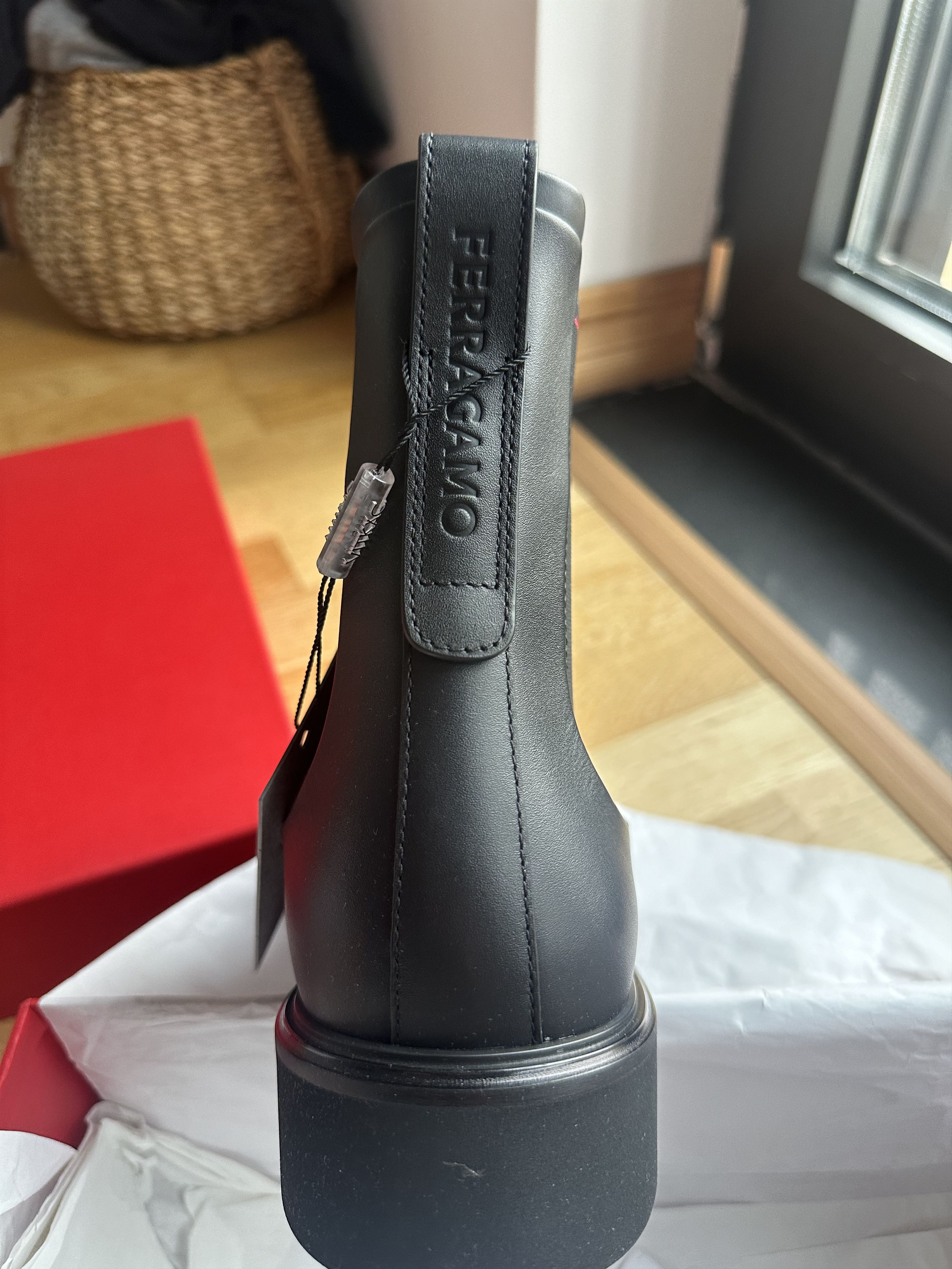 Salvatore Ferragamo Ferragamo “Cezanne” Black Leather Chelsea Boots Size US 10 / EU 43 - 7 Thumbnail