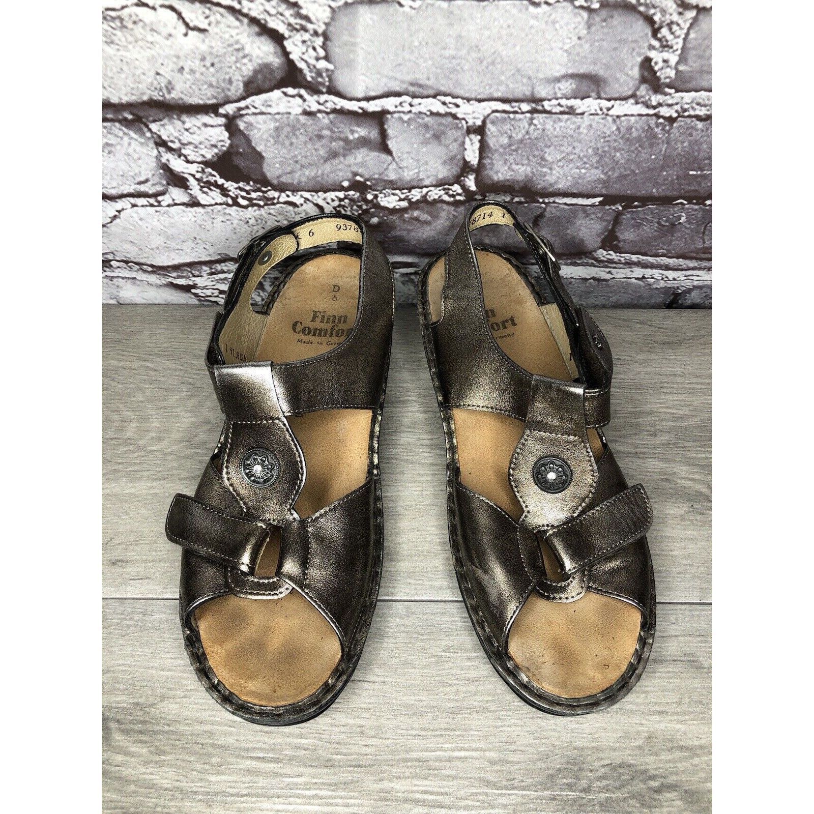 Other FINN COMFORT Adana Pewter Metallic Leather Strap Wedge Sanda Size US 8 / IT 38 - 2 Thumbnail