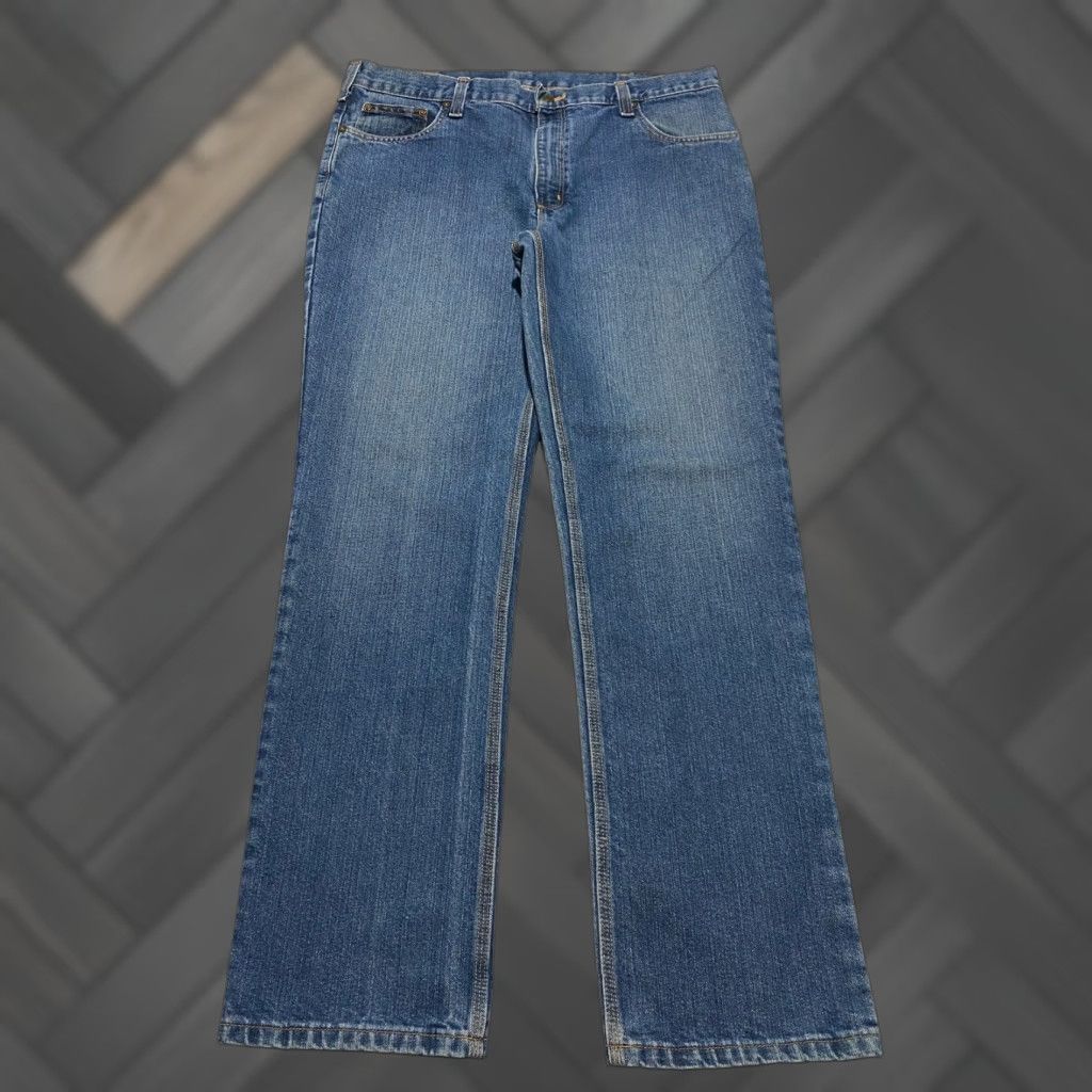 Carhartt Carhartt Jeans Mens 38x32 Medium Wash Blue Denim 101496 420 Regular Straight Denim 5-Pocket Logo Patch Blue Mens Size US 38 / EU 54 - 1 Thumbnail
