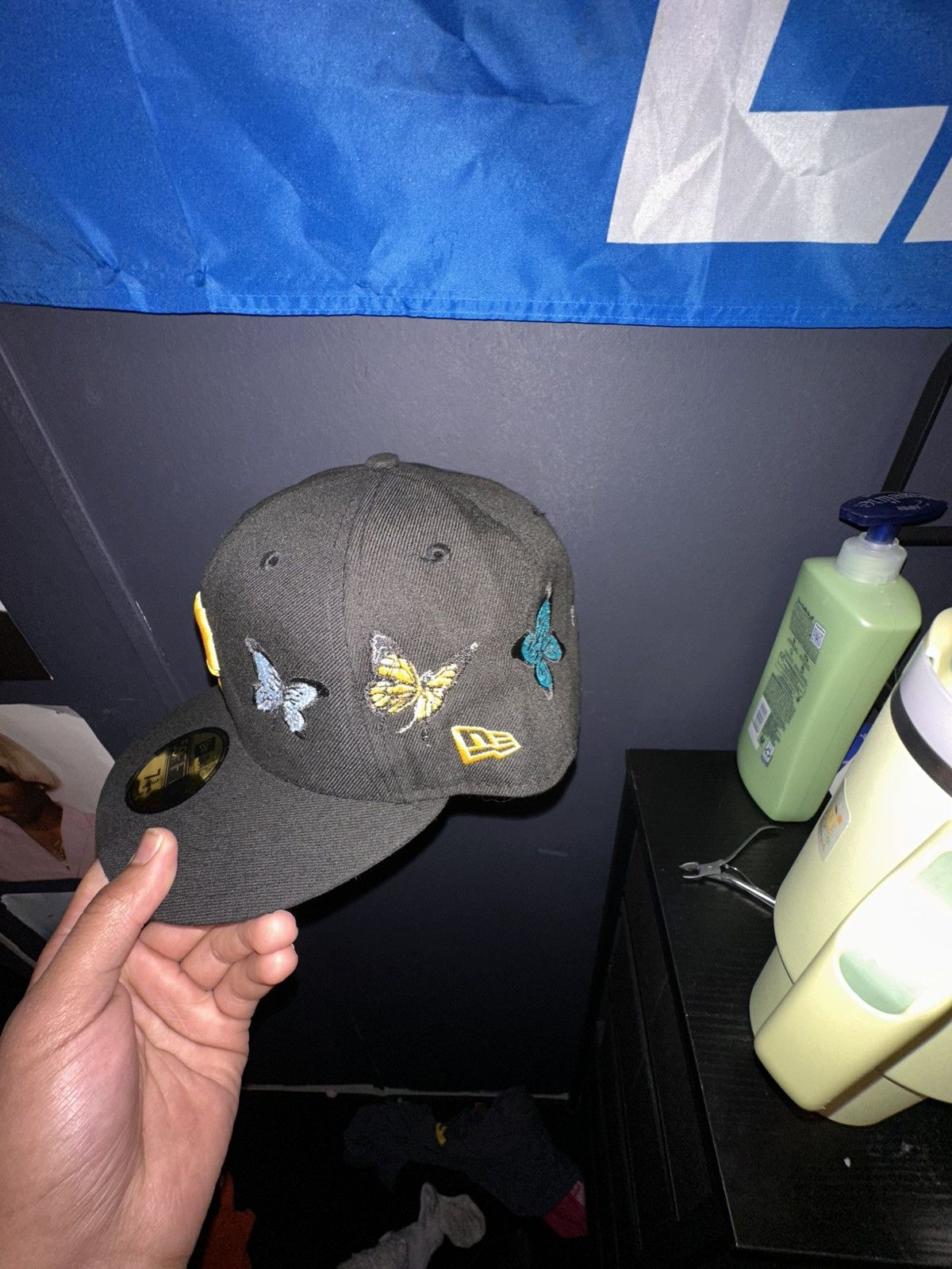 New Era Pirates Cap Size 34 - 2 Thumbnail