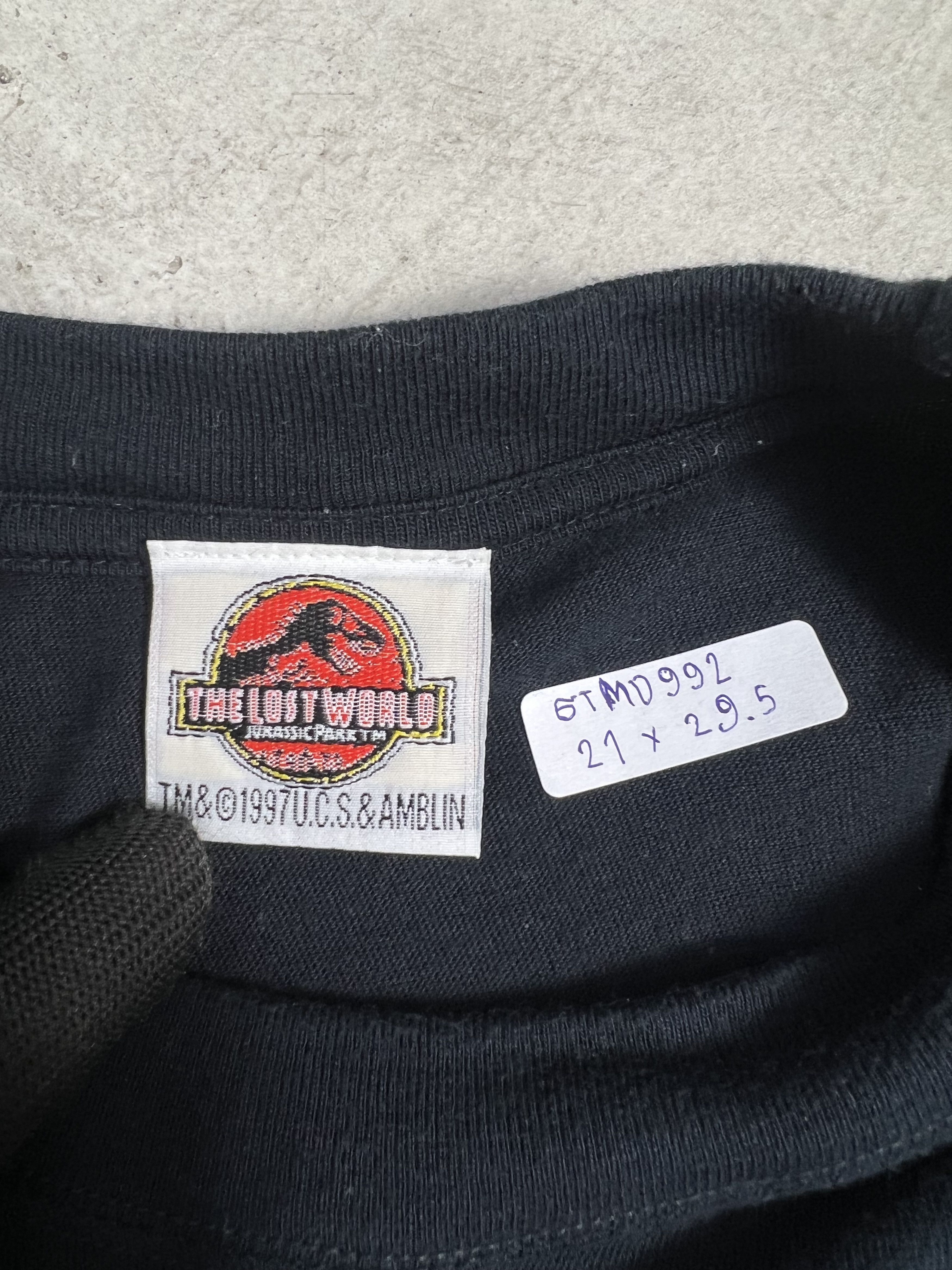 Vintage Vtg 90s Man Eaters Jurassic Park Movie Promo Tee (L) GTMD992 Size US L / EU 52-54 / 3 - 3 Thumbnail