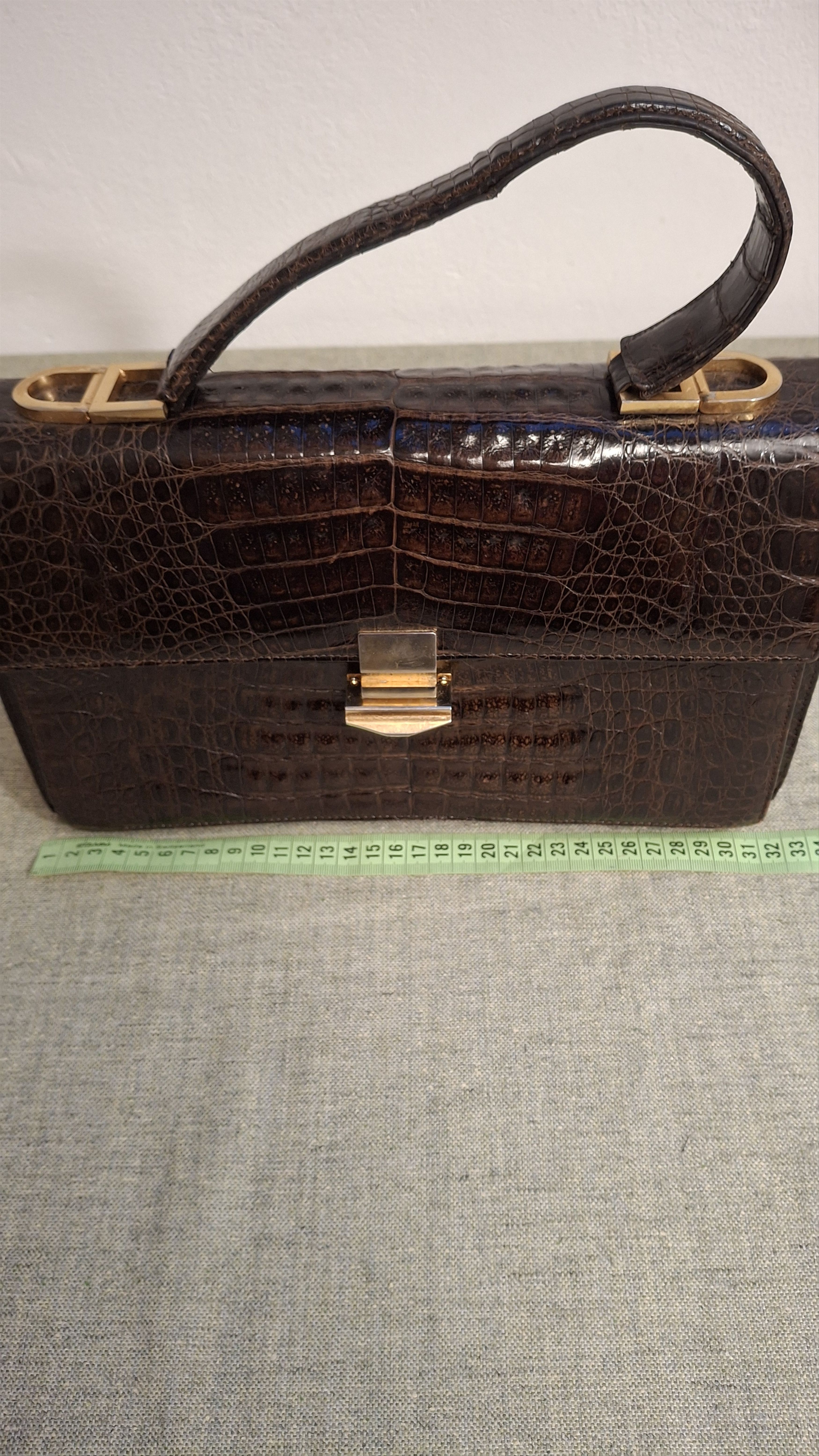 Vintage 1950s Genuine Crocodile Leather Structured Handbag Size ONE SIZE - 21 Thumbnail