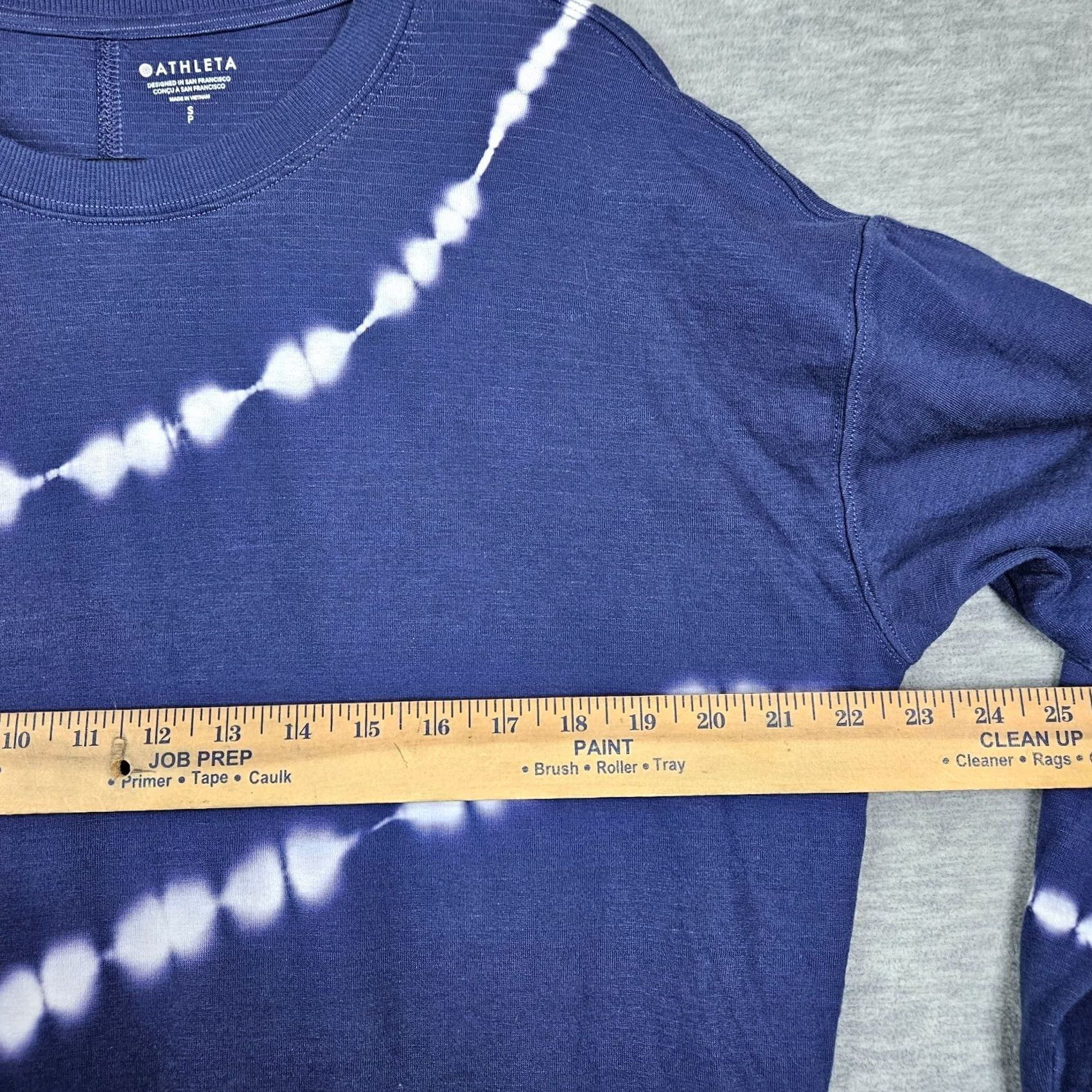 Athleta Athleta Sweatshirt Women S Blue Tie Dye Crew Neck Pullover Fleece Logo All Seasons Size S Size S / US 4 / IT 40 - 3 Thumbnail